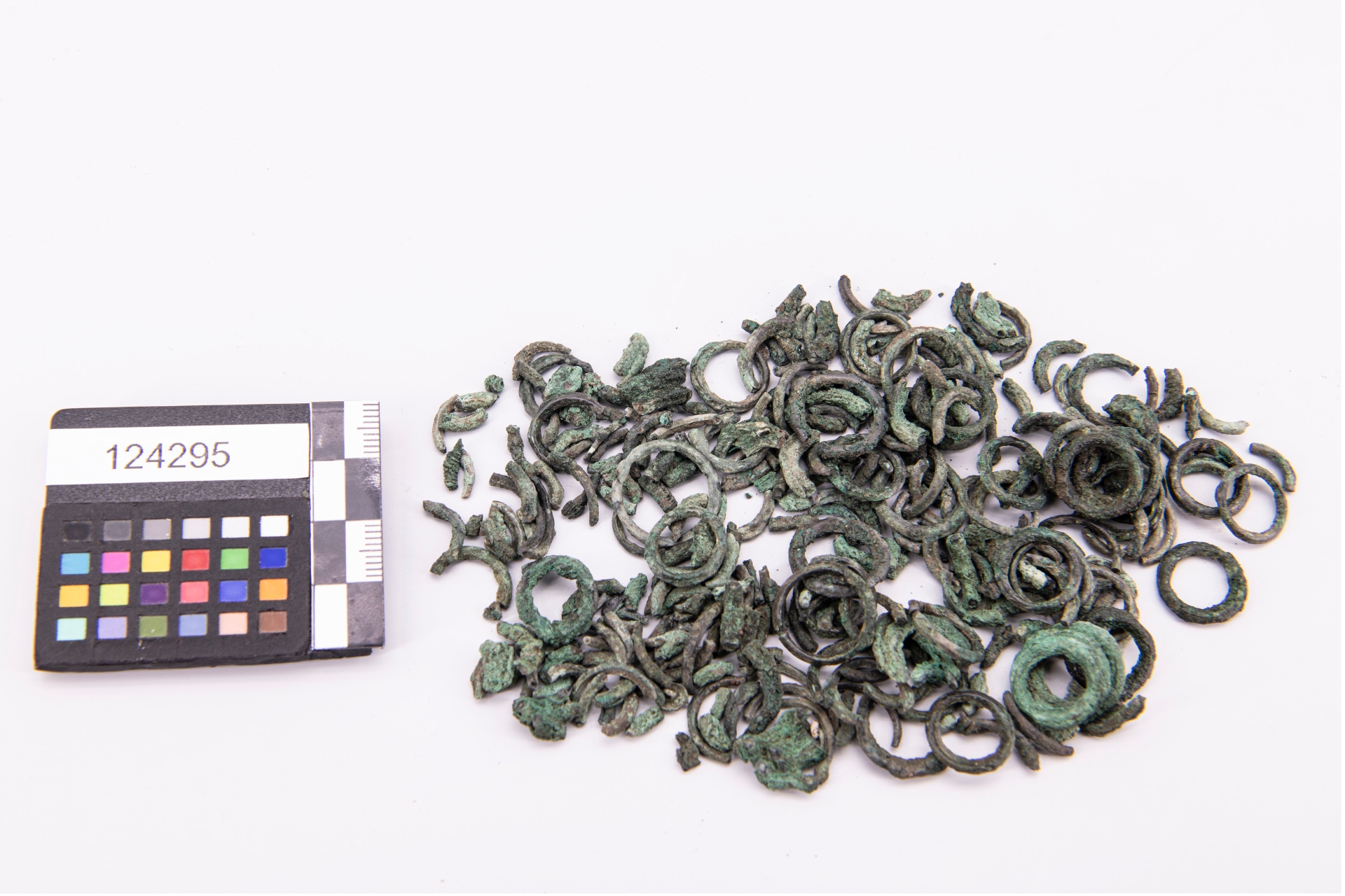 anello - ampiamente diffuso (sec. VII a.C)