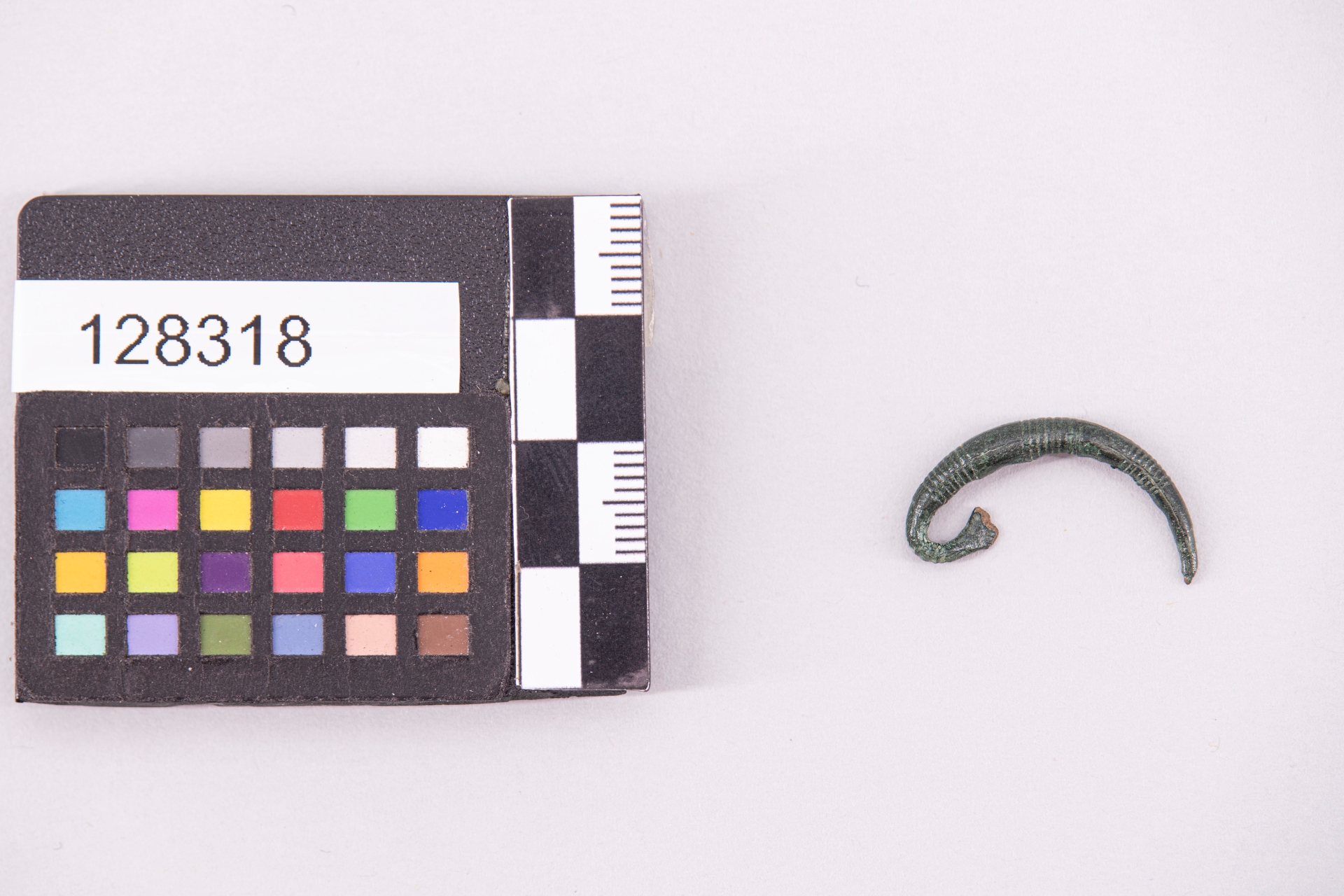 fibula/ arco - fase Pontecagnano IB-II (terzo quarto sec. VII a.C)