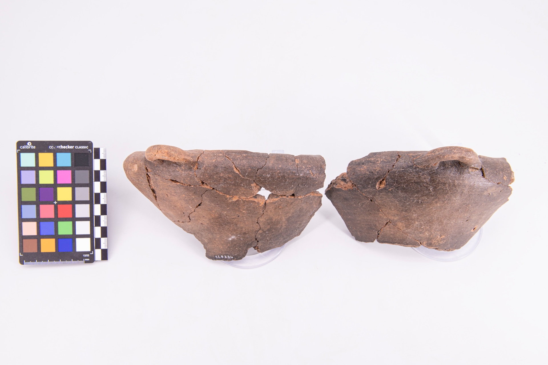 scodellone - fase Pontecagnano IB-II (terzo quarto sec. VII a.C)