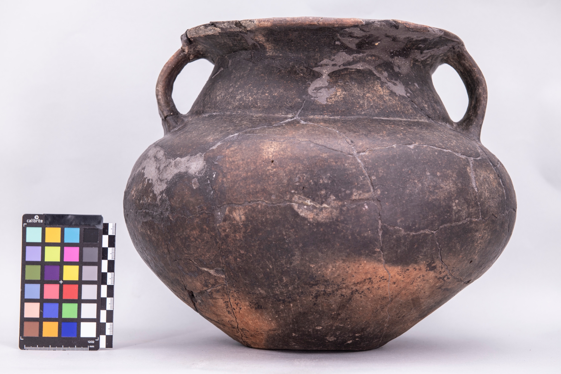 anfora - fase Pontecagnano IB-II (terzo quarto sec. VII a.C)