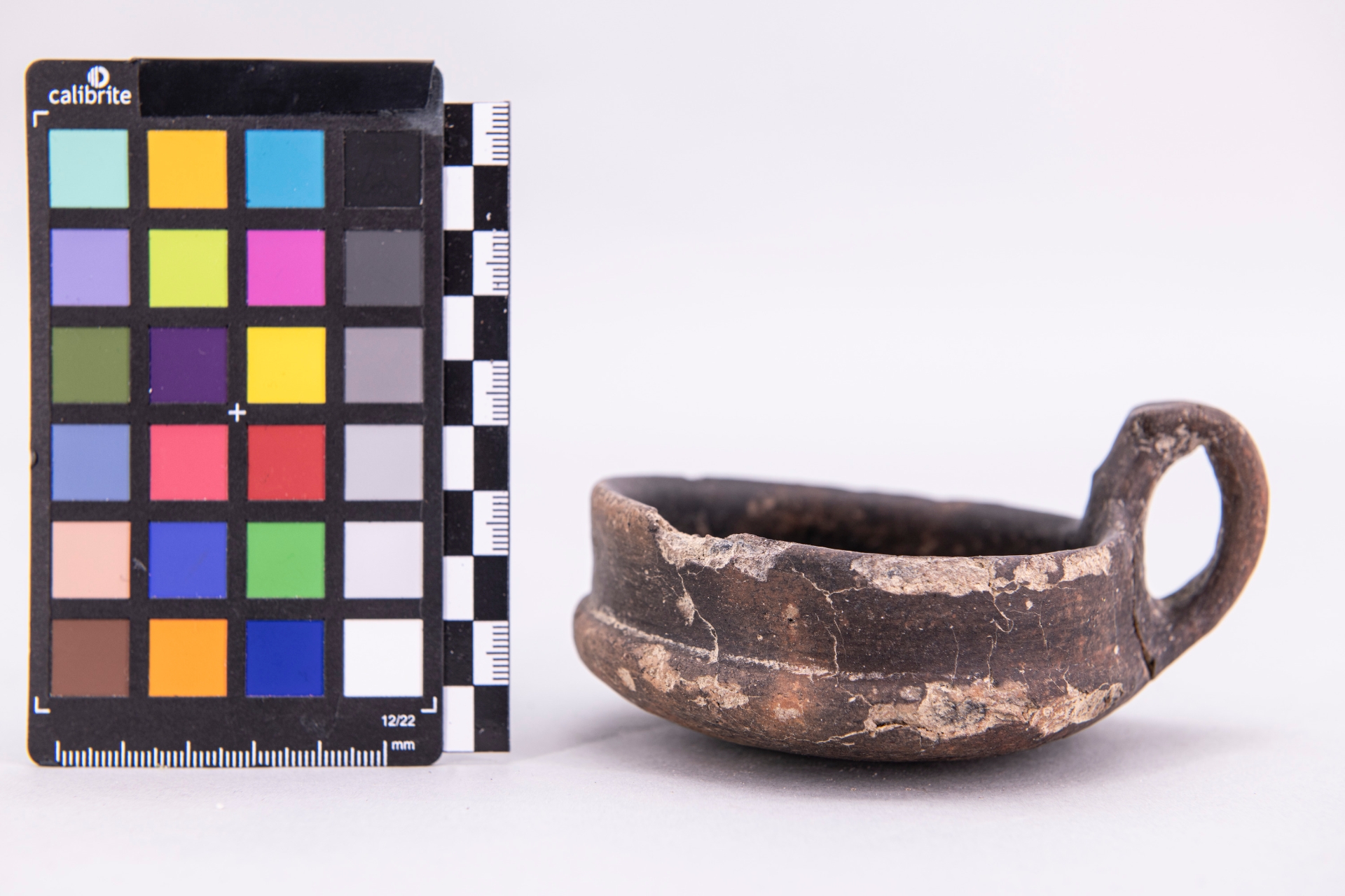 tazza - fase Pontecagnano IB (inizio sec. VII a.C)