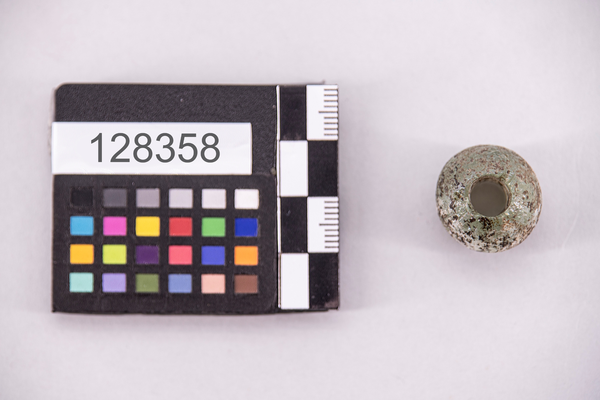 GIOIELLI E MONILI/ vago (sec. VII a.C)