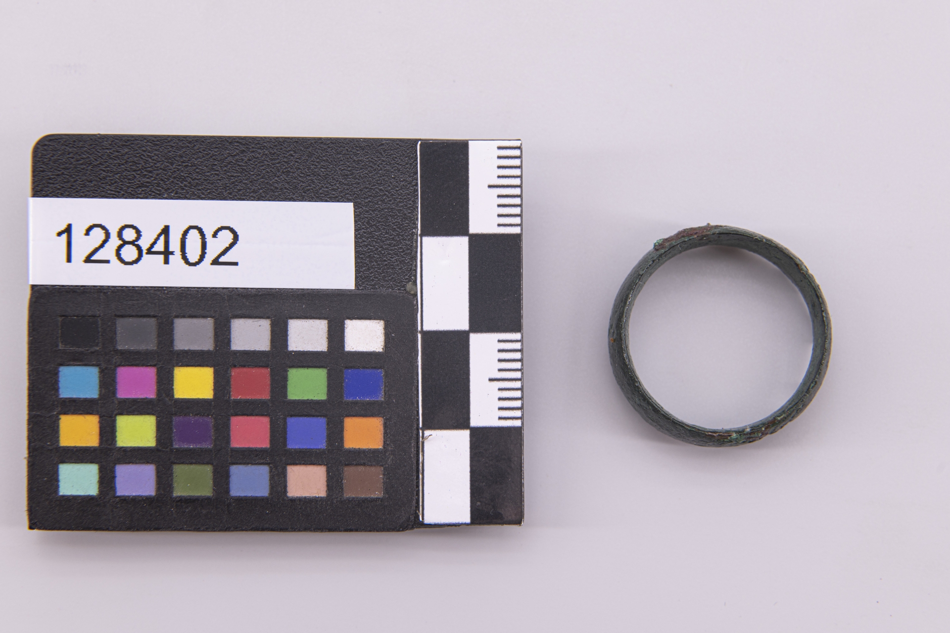 anello a fascia (sec. VII a.C)