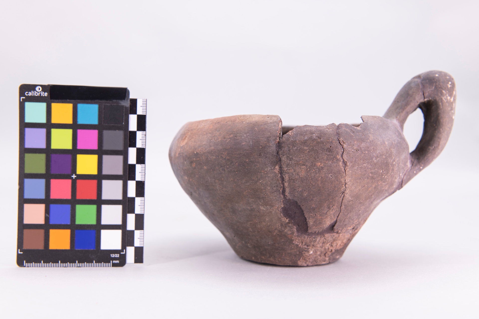 attingitoio - fase Pontecagnano IB (inizio sec. VII a.C)