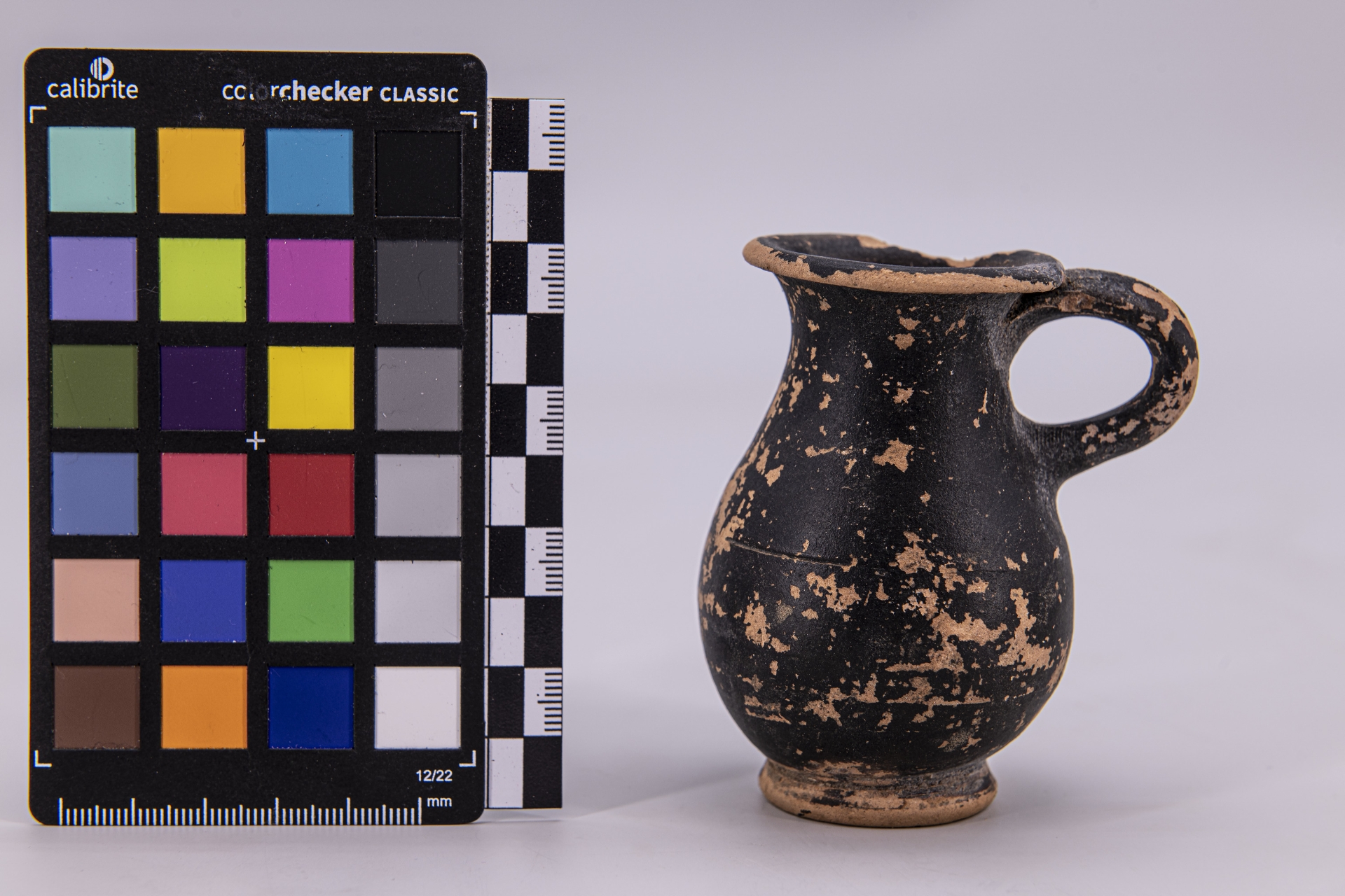 olpe - ambito pestano (sec. IV a.C)