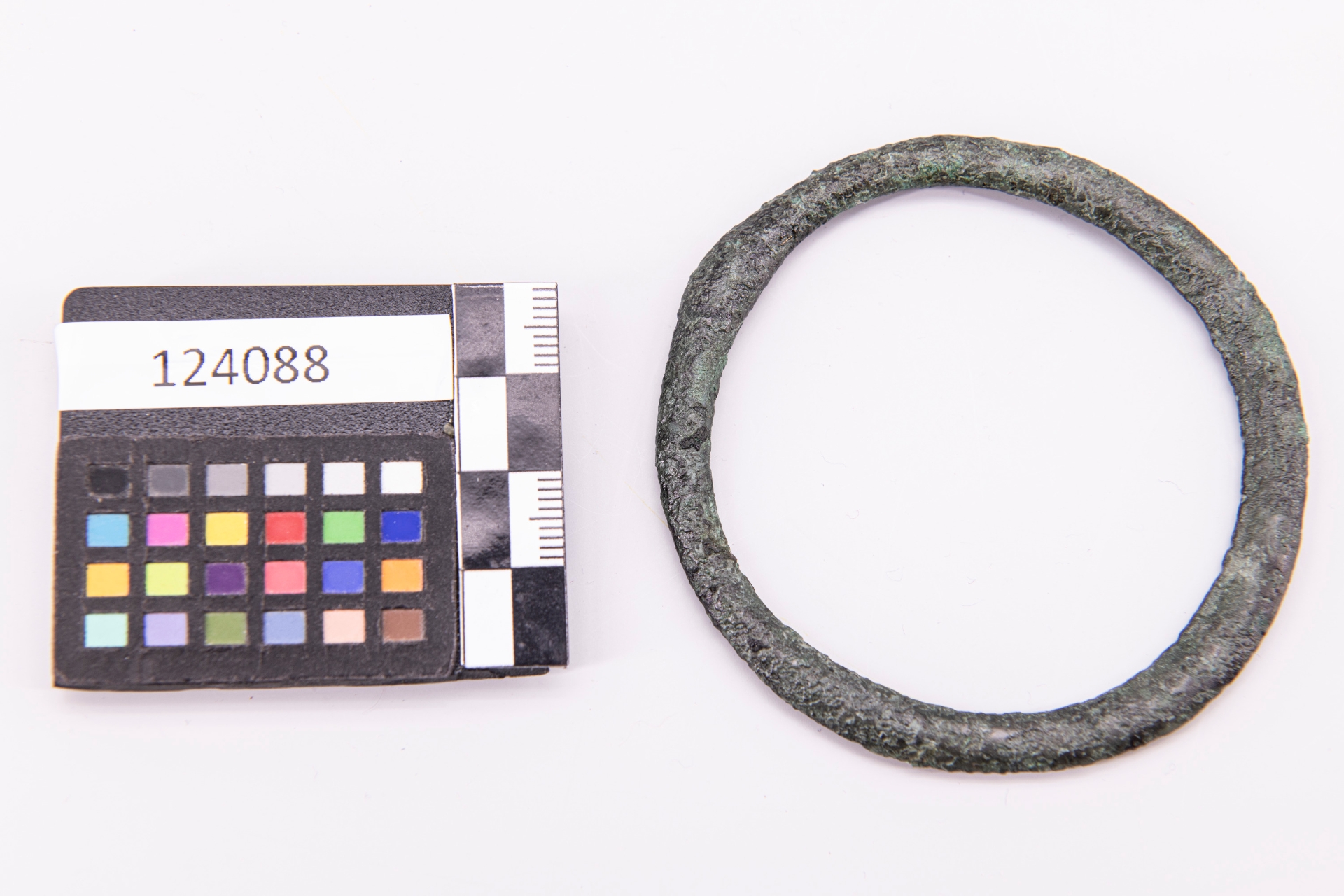 anello - ampiamente diffuso (sec. VII a.C)