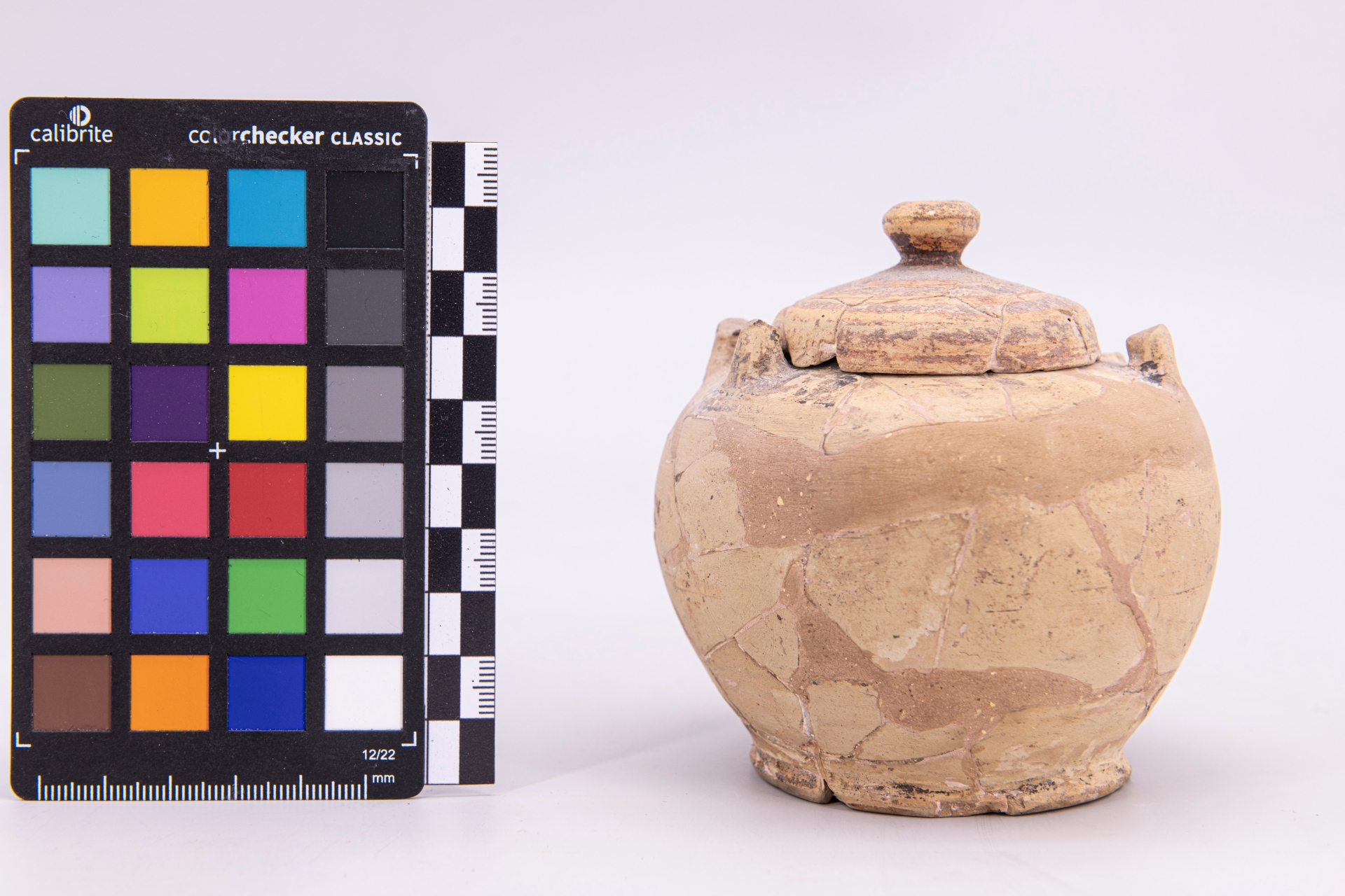 stamnos con coperchio - ambito campano (sec. VI a.C)