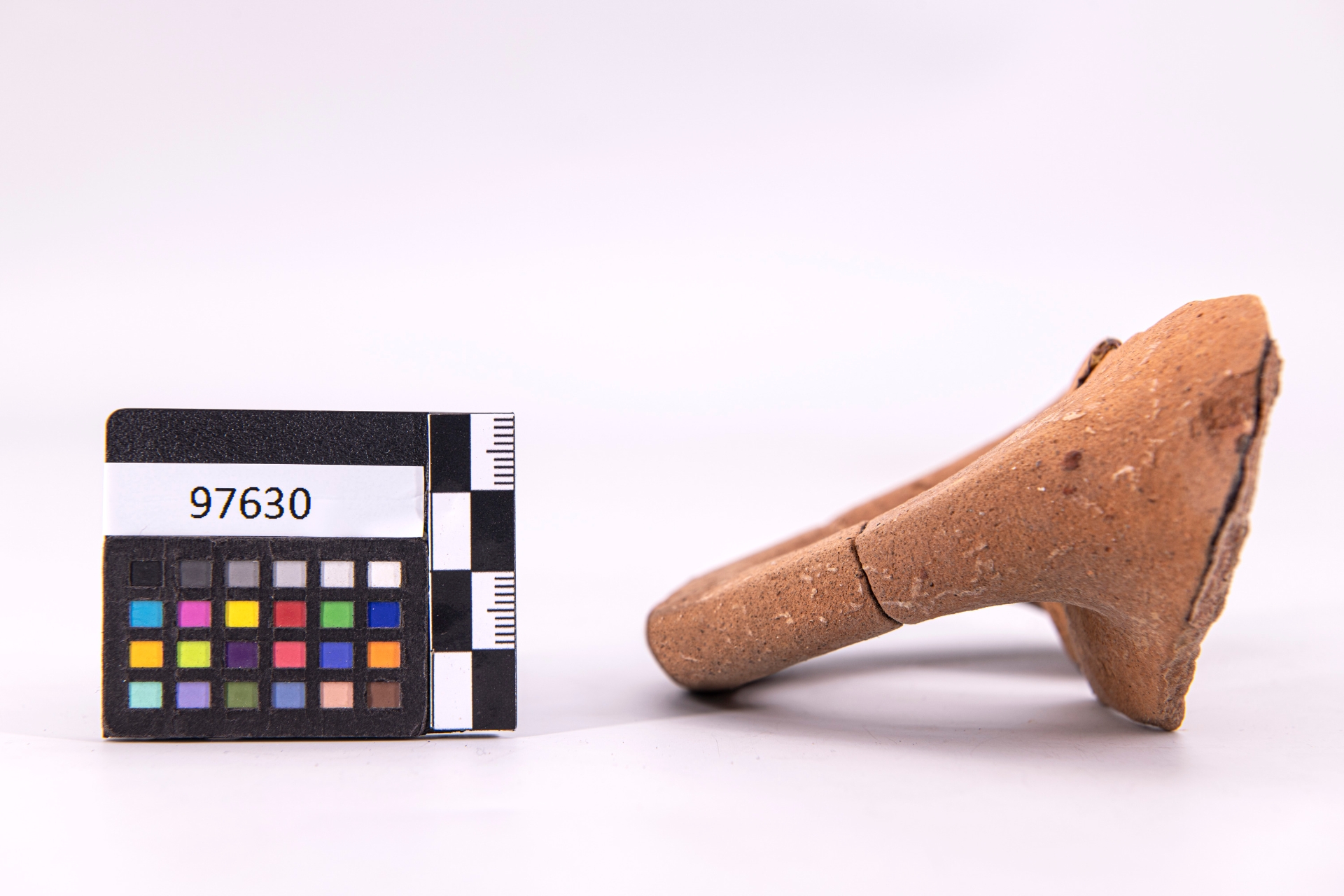 coppa/ frammento (sec. VI a.C)