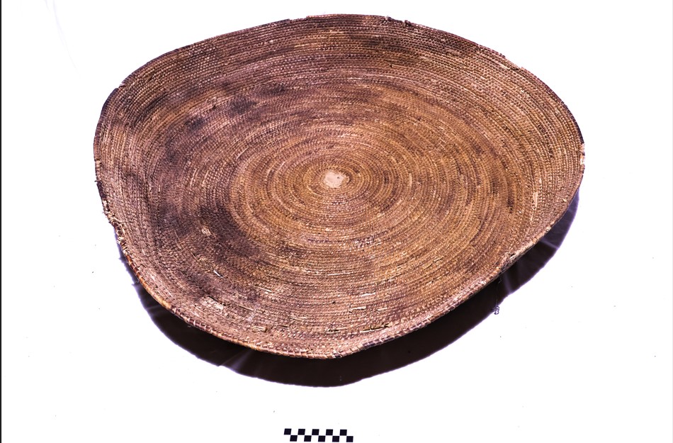 canistèddu (cesto, ARREDI E SUPPELLETTILI/ CONTENITORI, RECIPIENTI E OGGETTI DI USO DOMESTICO)