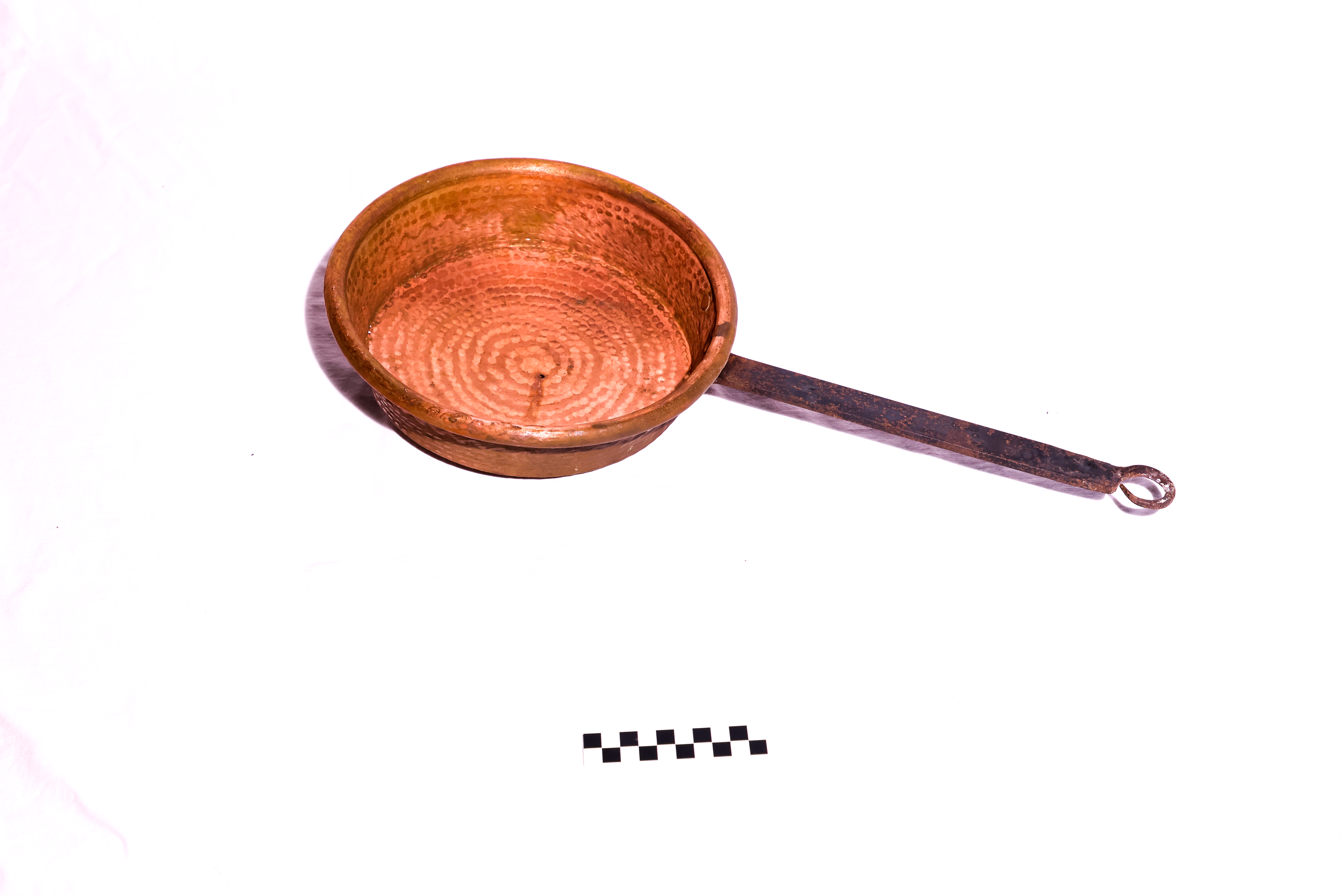 sartàine (tegame, ARREDI E SUPPELLETTILI/ CONTENITORI, RECIPIENTI E OGGETTI DI USO DOMESTICO)