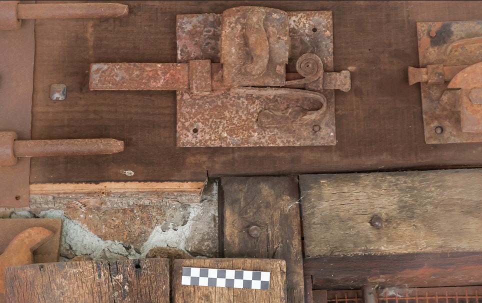 tancadùra (serratura, STRUMENTI E ACCESSORI/ ARTIGIANALI) di Carta, Pasquale - ambito dorgalese