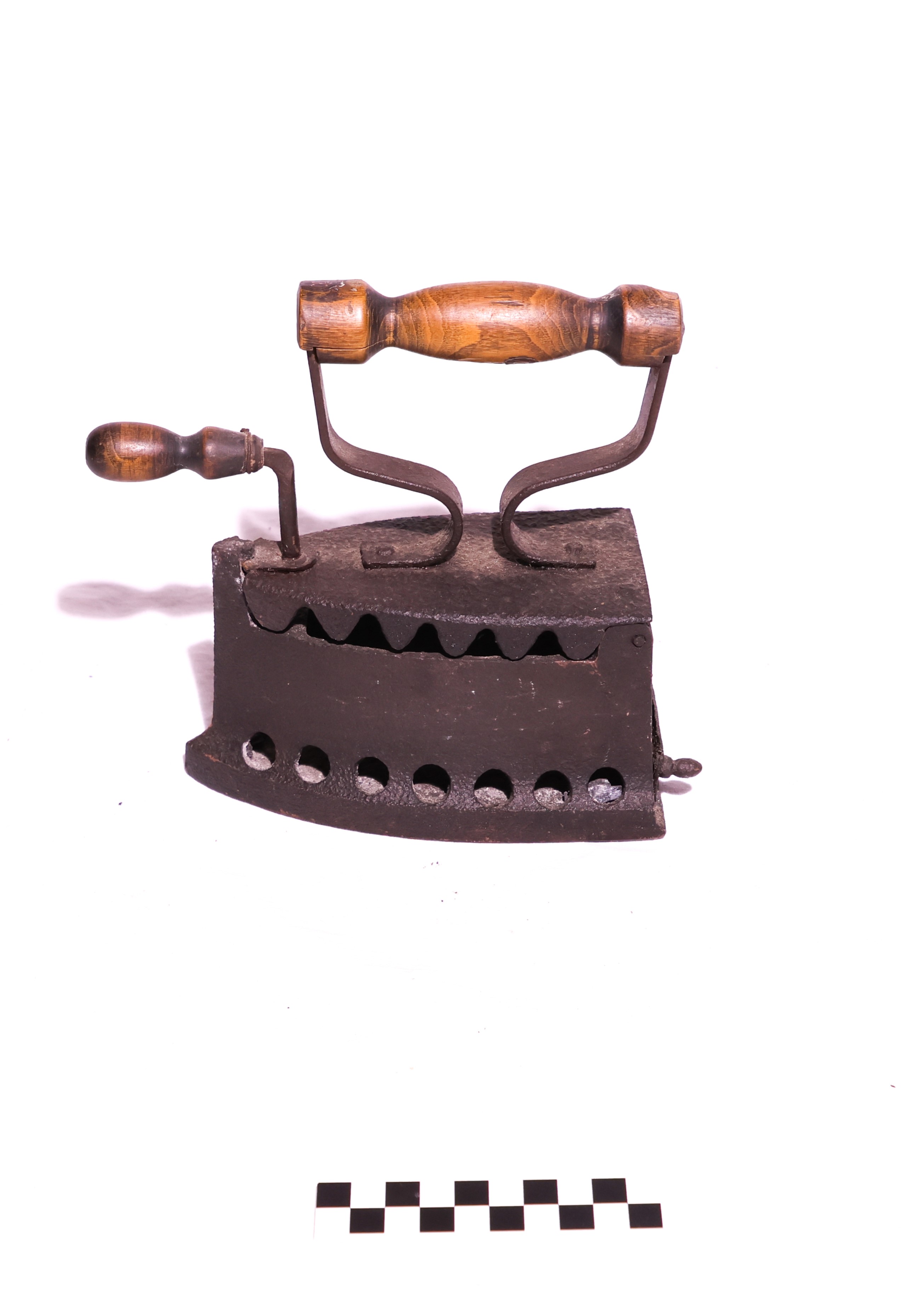 'erru de prantzare (ferro da stiro, a carbone, ARREDI E SUPPELLETTILI/ CONTENITORI, RECIPIENTI E OGGETTI DI USO DOMESTICO)