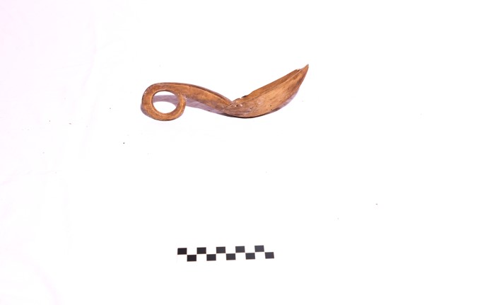 locàrzu (cucchiaio, ARREDI E SUPPELLETTILI/ CONTENITORI, RECIPIENTI E OGGETTI DI USO DOMESTICO)