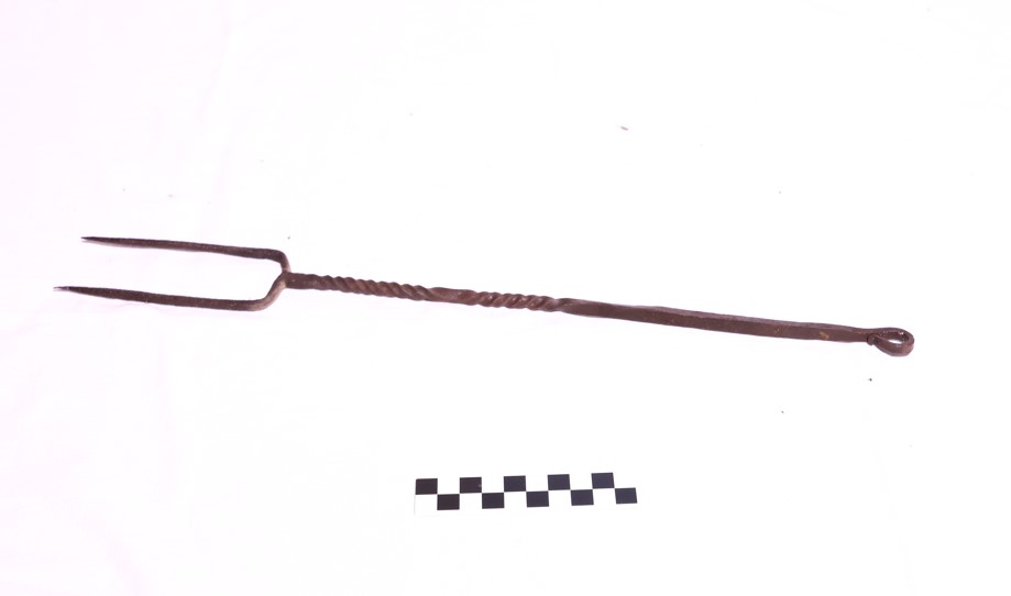 furchetta po fringhere (forchetta, ARREDI E SUPPELLETTILI/ CONTENITORI, RECIPIENTI E OGGETTI DI USO DOMESTICO) di Carta, Pasquale - ambito dorgalese