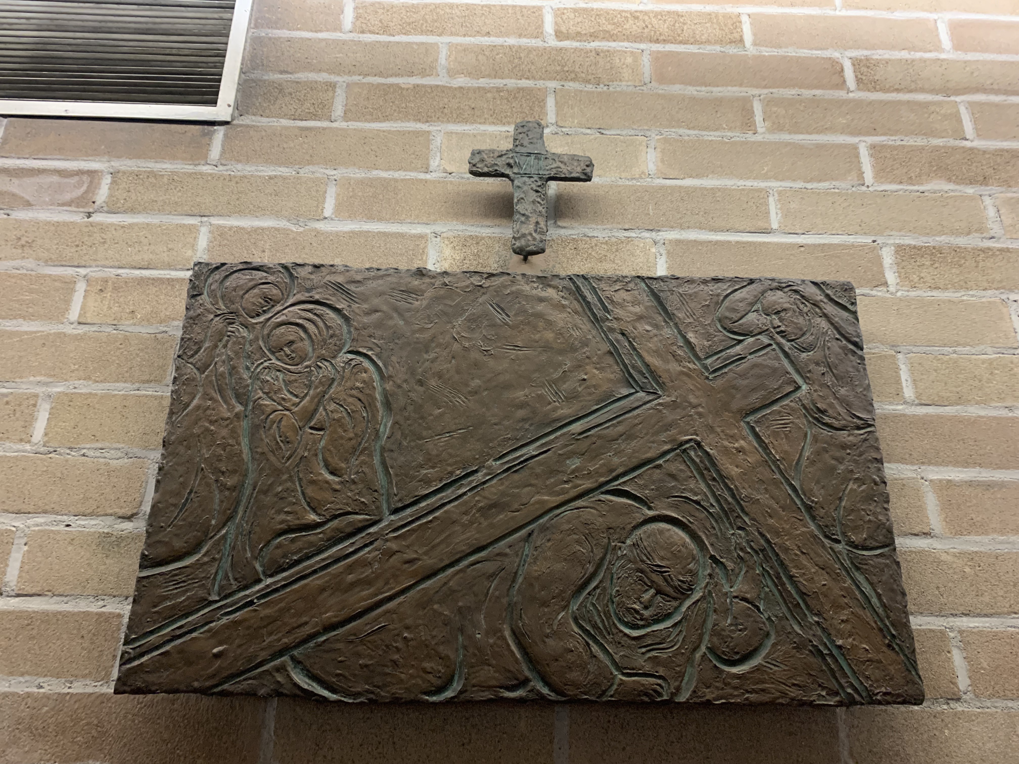 Gesù cade per la seconda volta, Via Crucis (rilievo) di Galastena (metà XX)