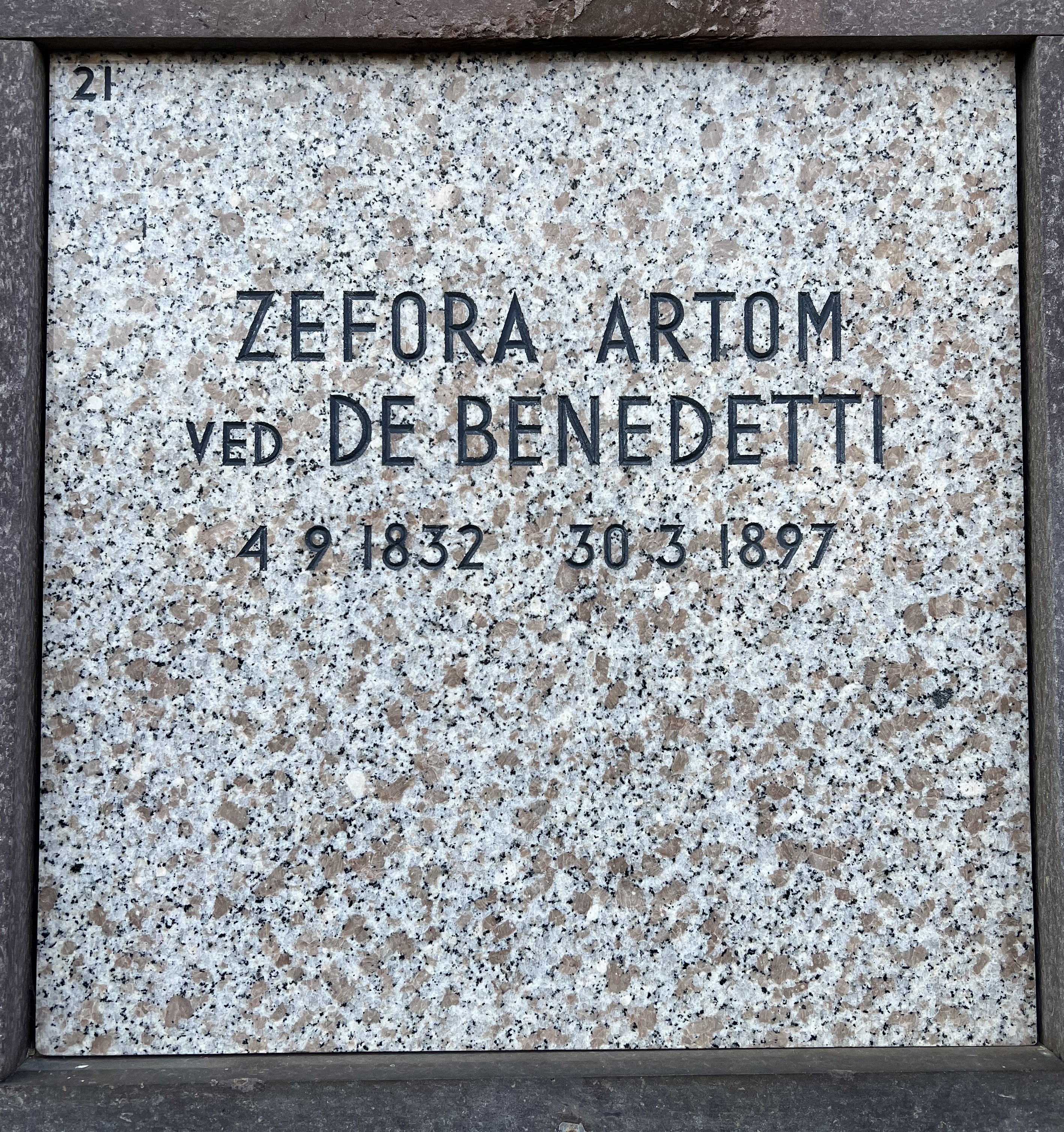 monumento funebre - a lastra - produzione milanese (XIX secolo)