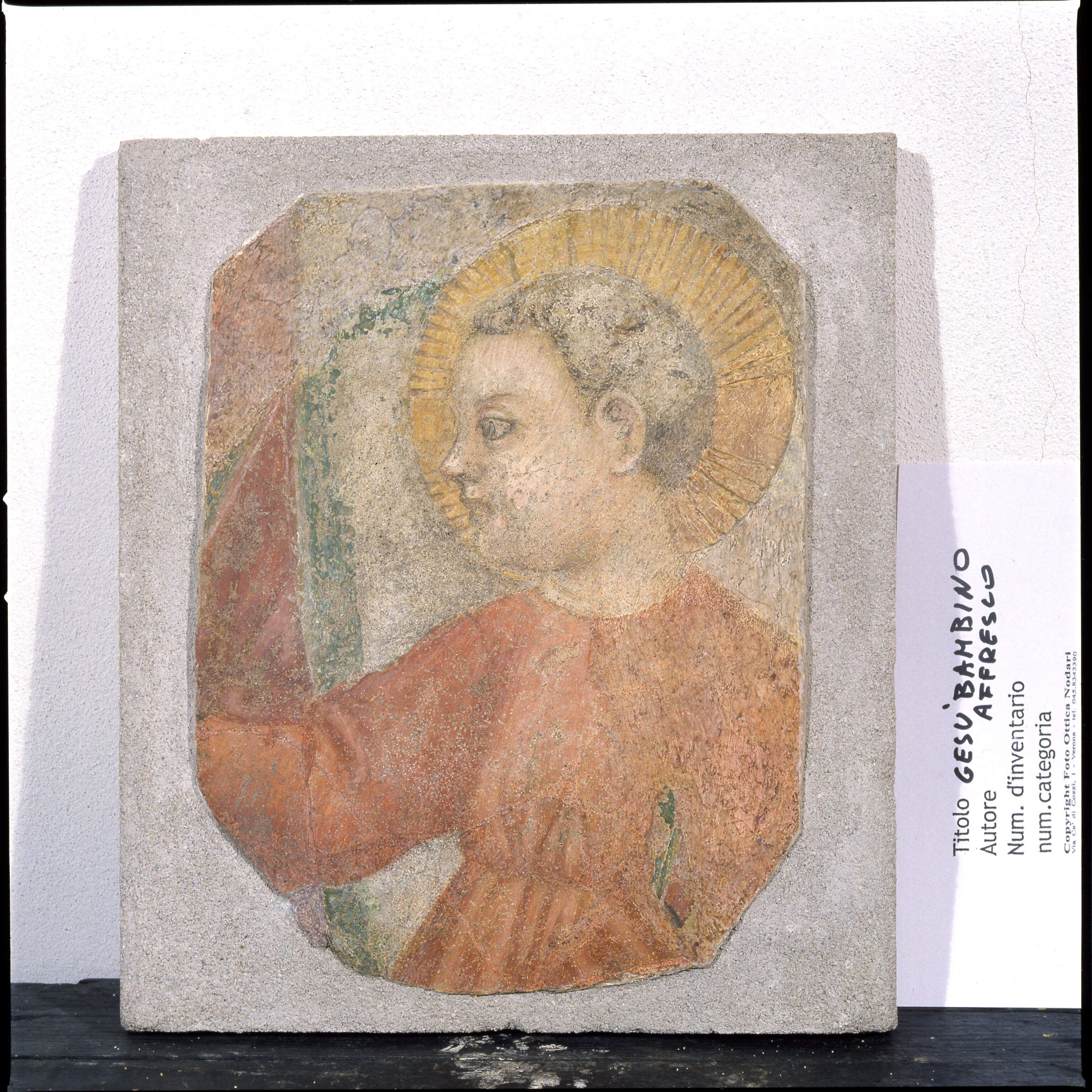 Busto di Gesù bambino, Busto di Gesù bambino (dipinto murale, frammento) di Secondo Maestro di S. Zeno (cerchia) (metà sec. XIV)