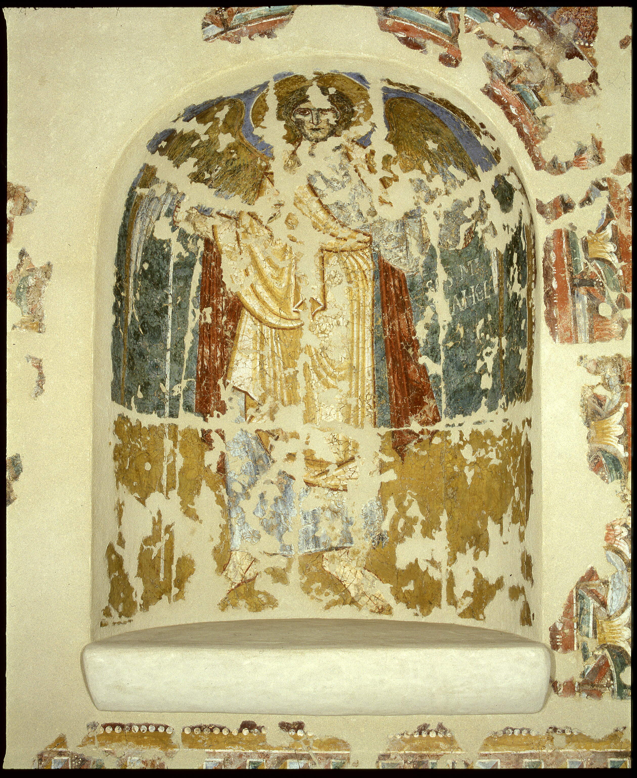 San Michele, San Michele (dipinto murale, frammento) - ambito veronese (prima metà sec. XII)