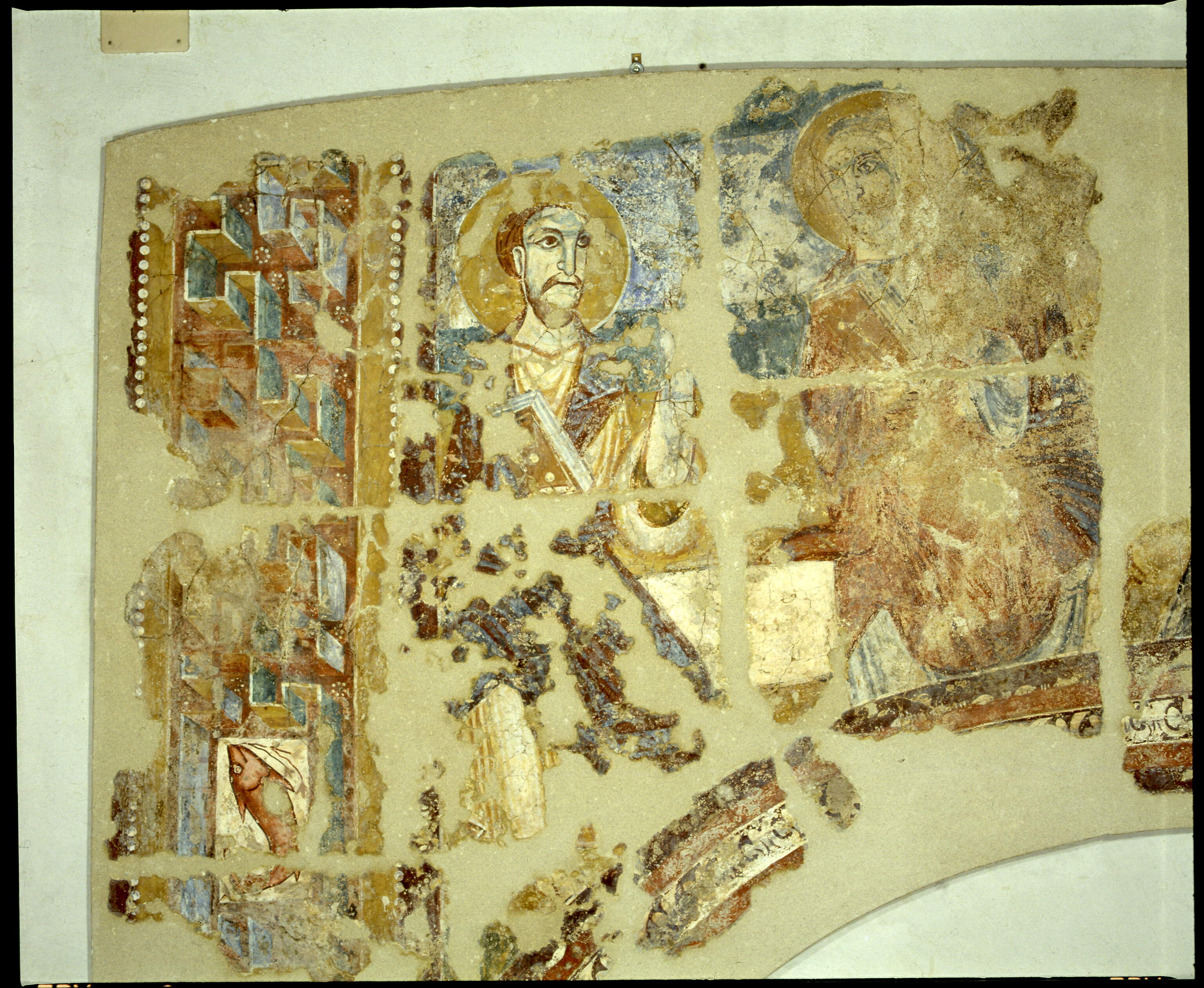 Cornice a meandro, Cornice a meandro (dipinto murale, frammento) - ambito veronese (prima metà sec. XII)