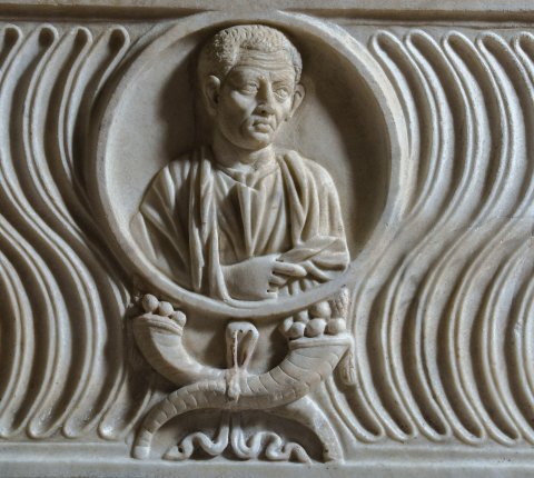 sarcofago, Strigilato (SECOLI/ ARCHI DI SECOLI/ I-II)