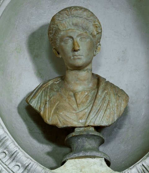 busto/ femminile (SECOLI/ II)