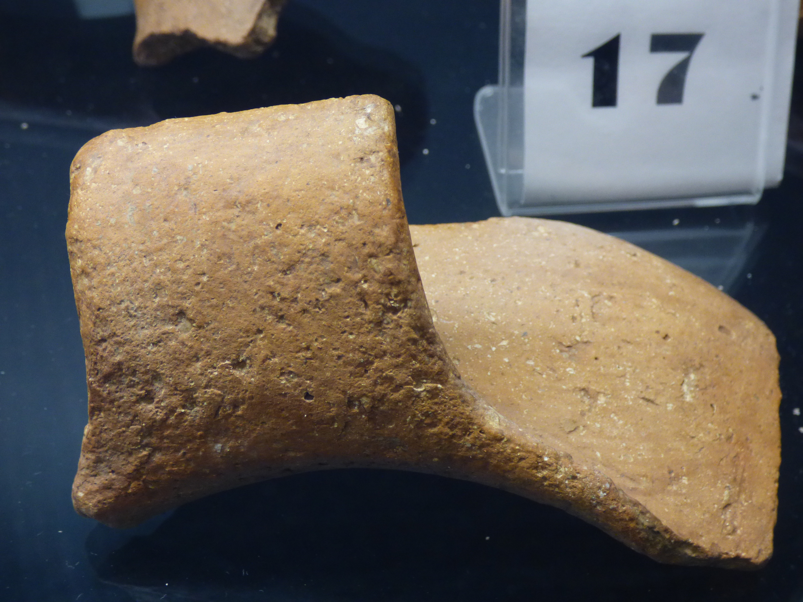 ansa a nastro - bottega umbra (secc. XIV-XV)