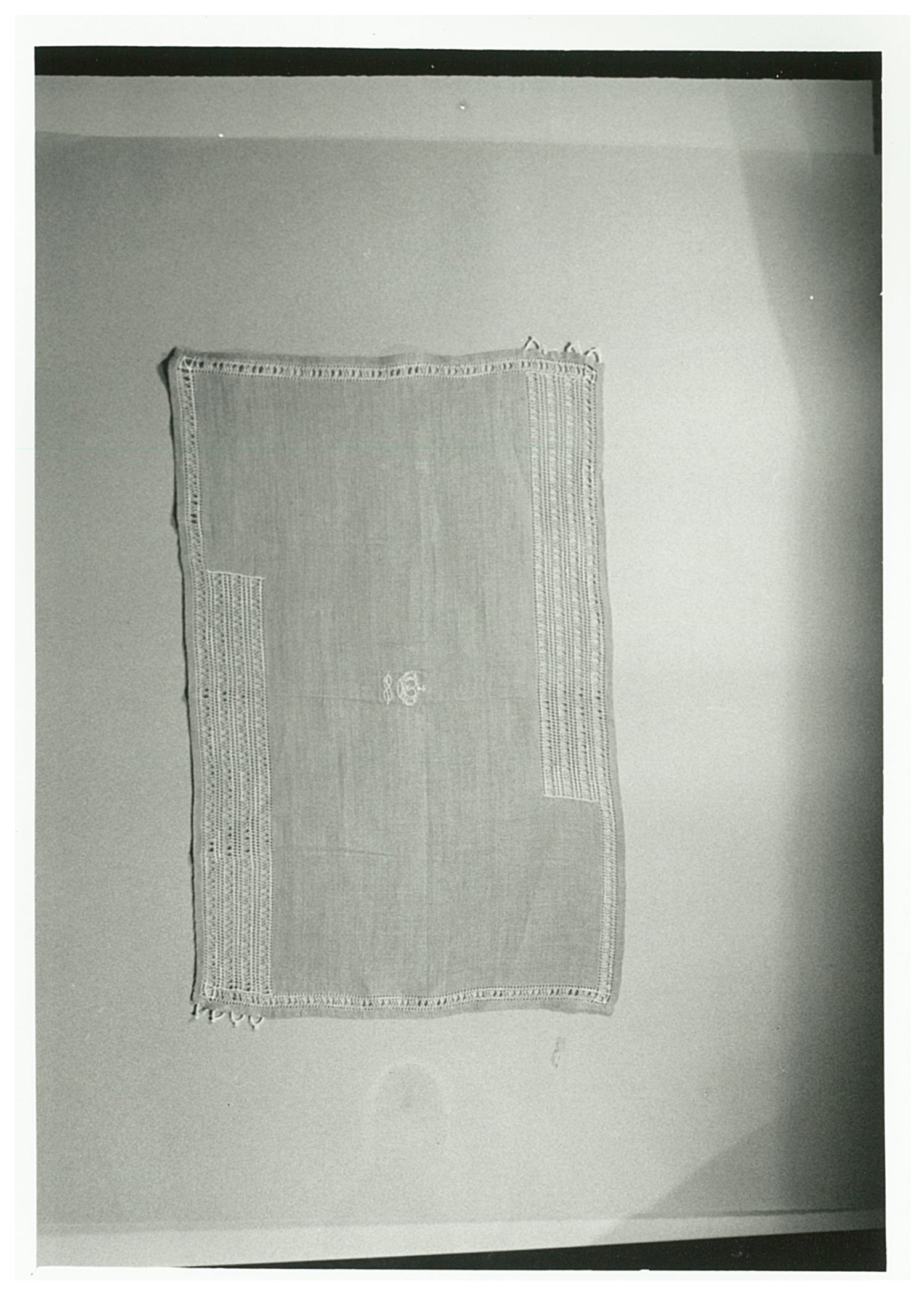 tovaglietta, opera isolata - ambito veneziano (?) (primo quarto XX)