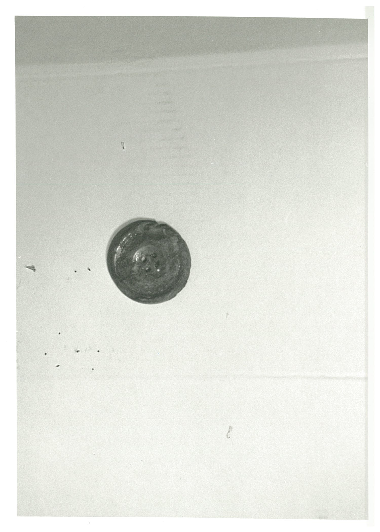 bottone, elemento d'insieme - manifattura italiana (ultimo quarto XIX)