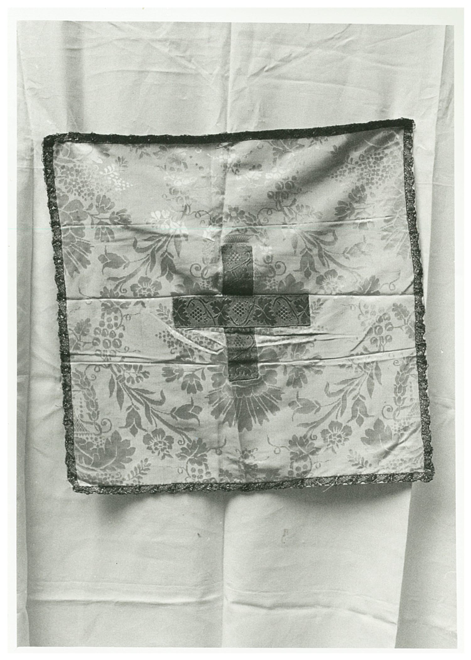 velo di calice, elemento d'insieme - manifattura italiana (fine/ inizio XIX-XX)