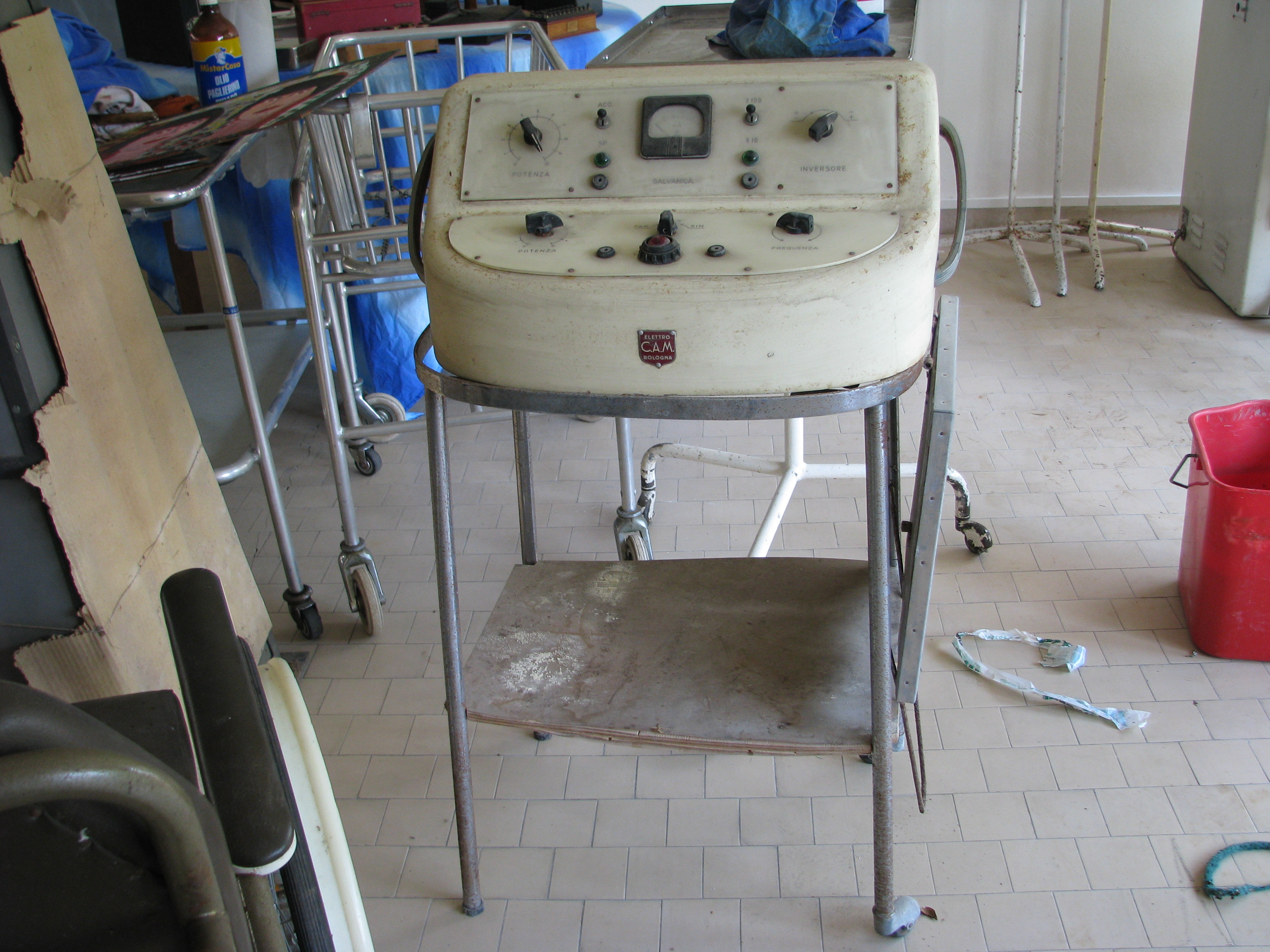 apparecchio, per terapia galvanica di  (attribuito) (metà/ metà sec. XX)