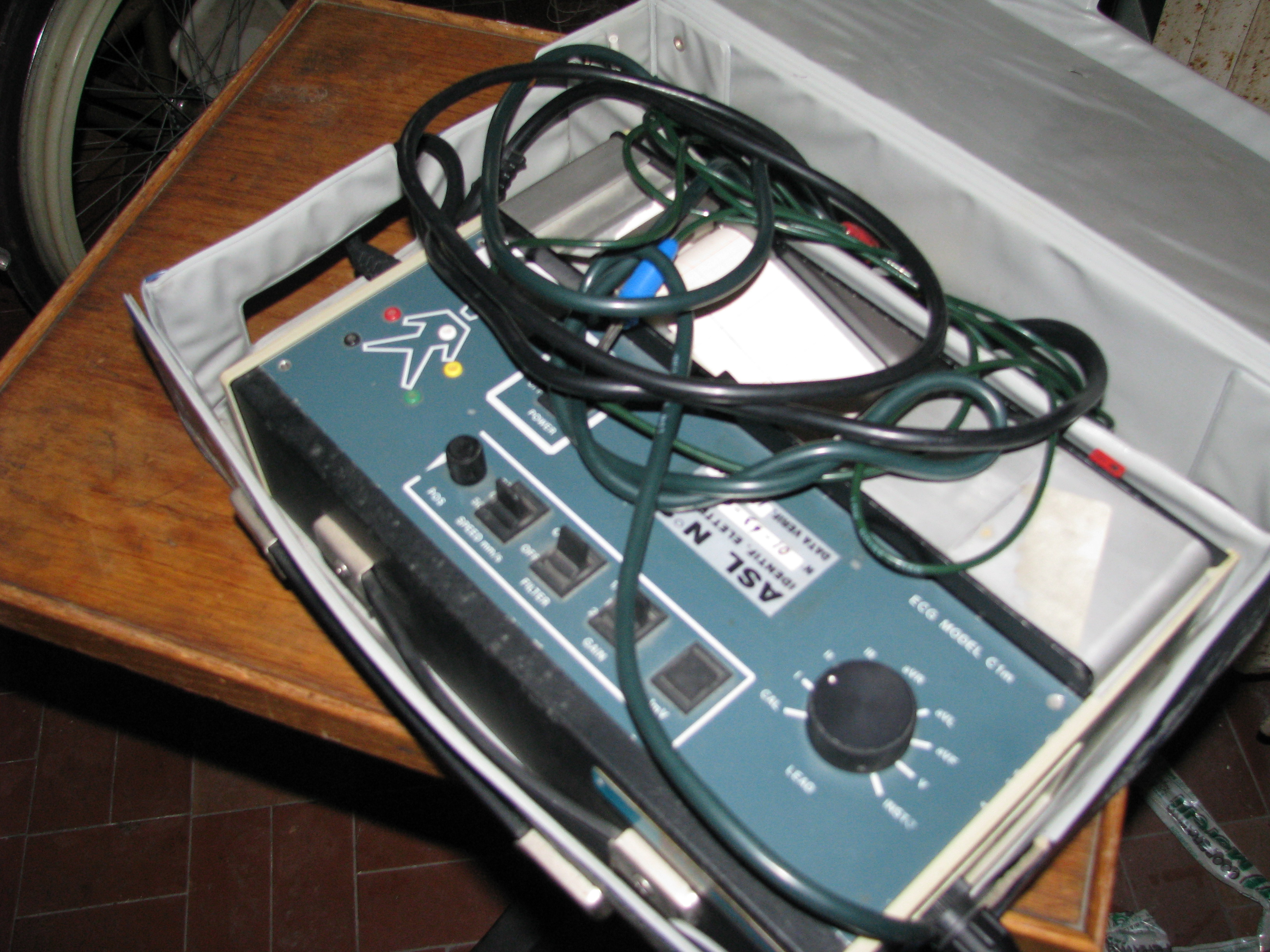 elettrocardiografo, ad una penna di  (attribuito) - ambito (seconda metà sec. XX)