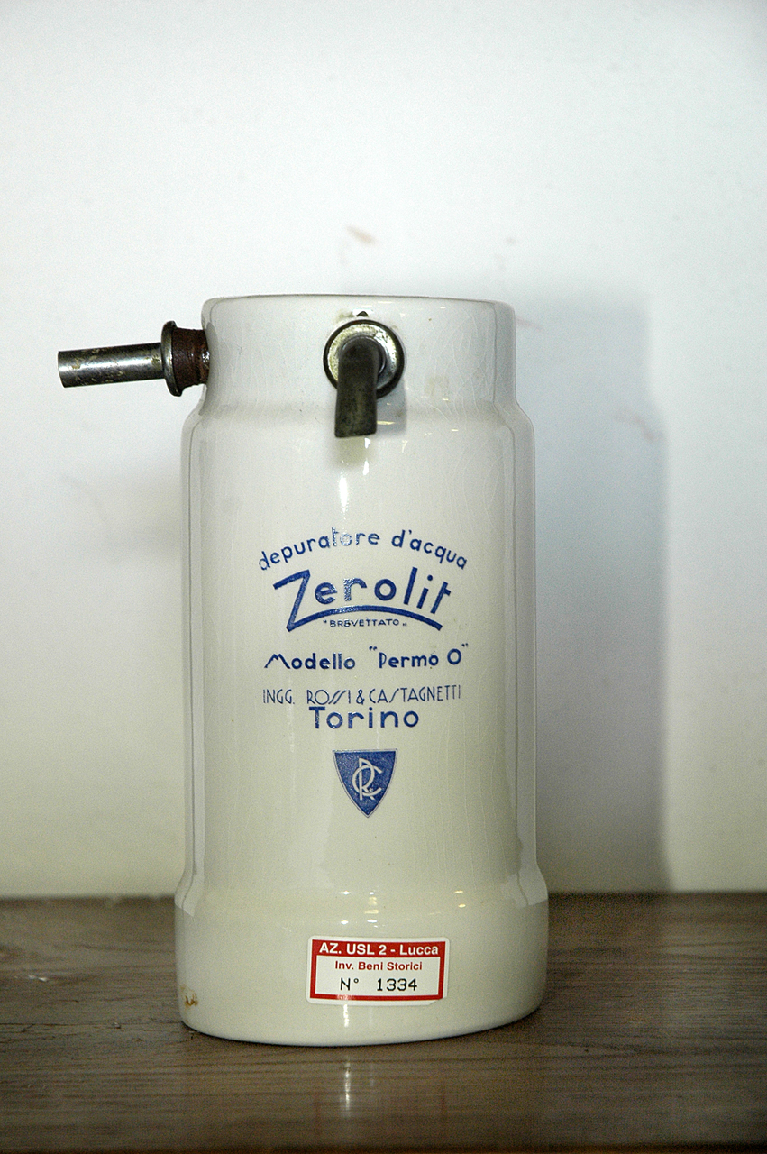 distillatore di acqua (metà/ metà sec. XX)