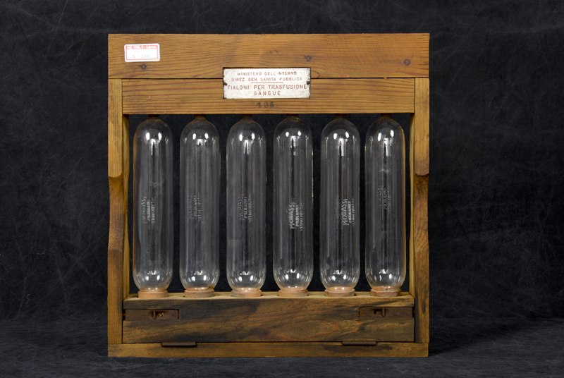 fialoni per trasfusioni (inizio sec. XX)