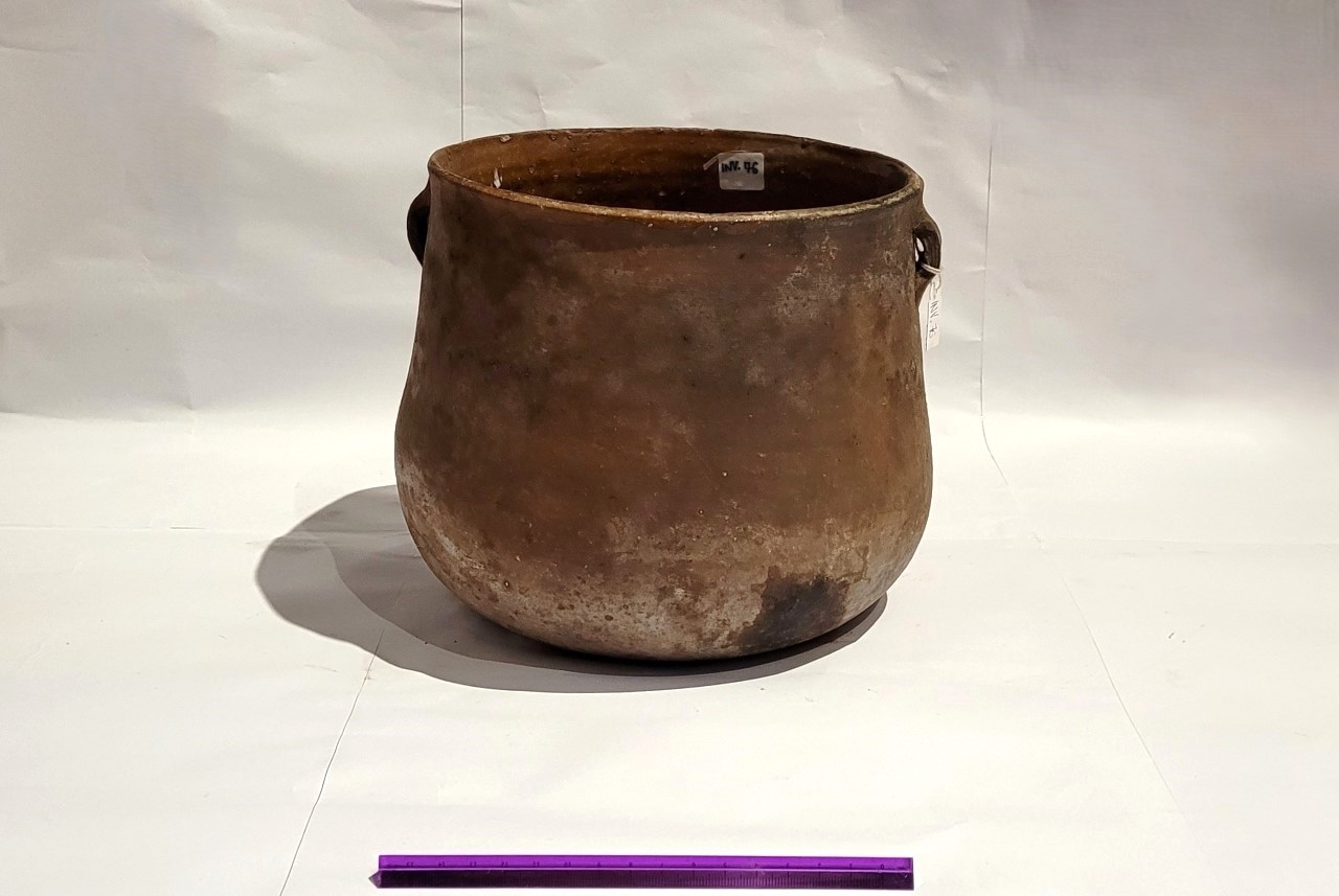 padedda (pentola, ARREDI E SUPPELLETTILI/ CONTENITORI, RECIPIENTI E OGGETTI DI USO DOMESTICO) - artigianato sardo