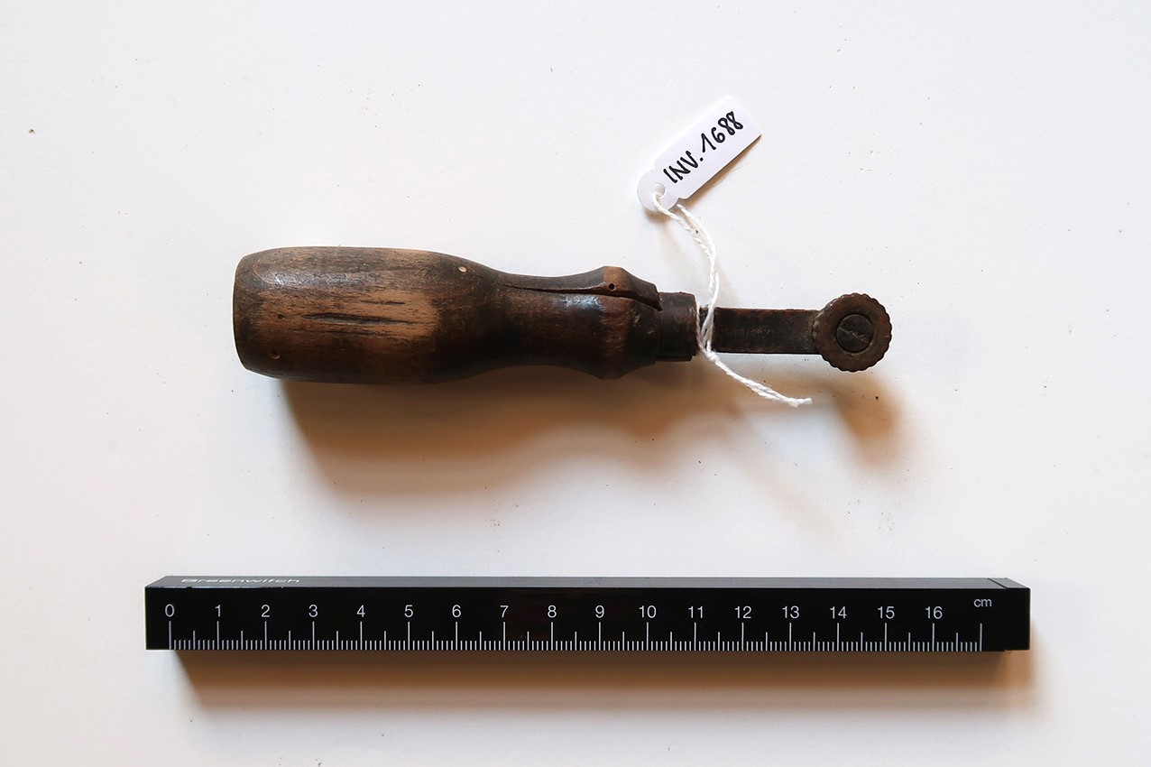 soletta (marcapunti, a ruota, STRUMENTI E ACCESSORI/ ARTIGIANALI) - bottega specializzata