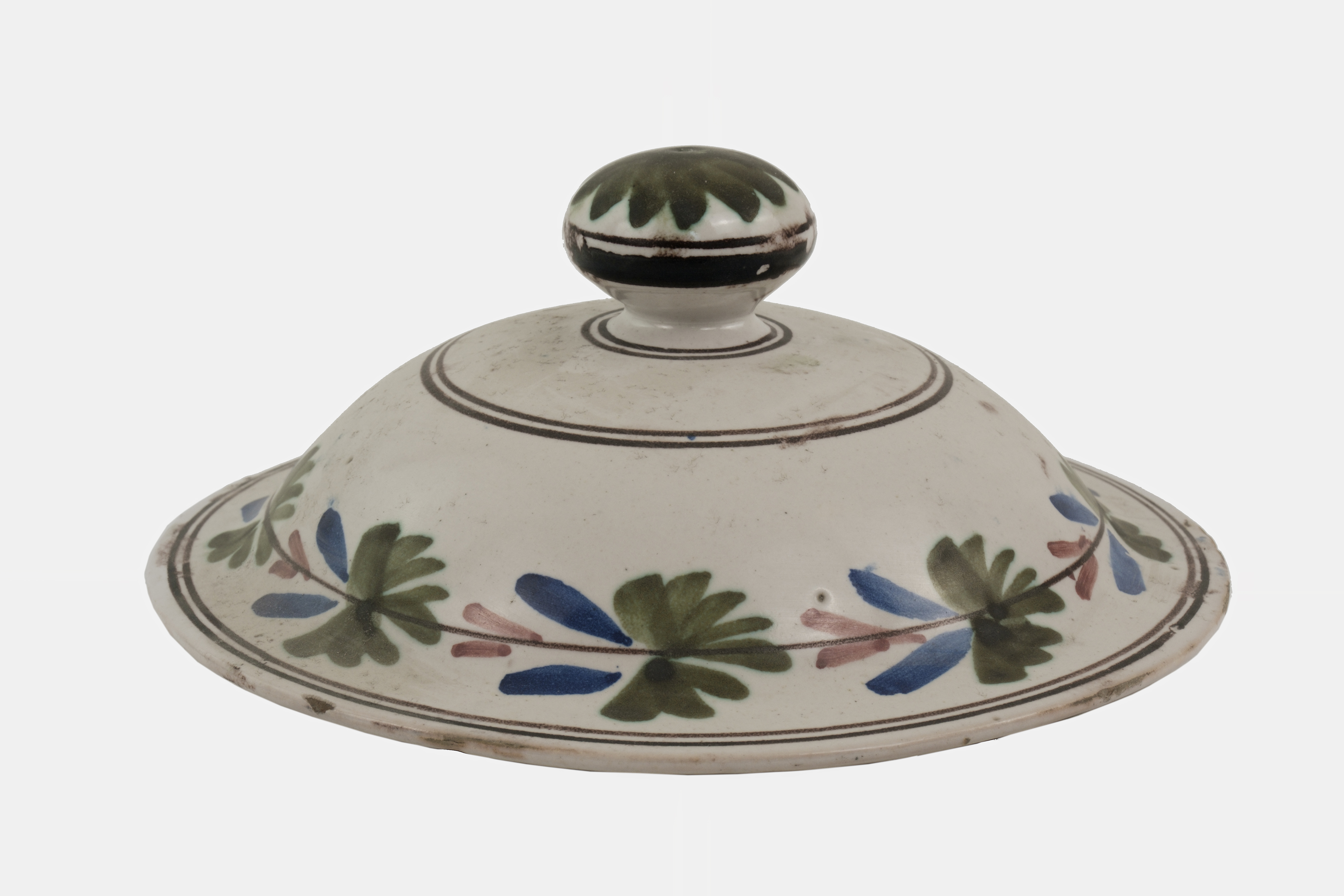 tralcio vegetale (coperchio di zuppiera) - ambito vietrese (fine XIX)