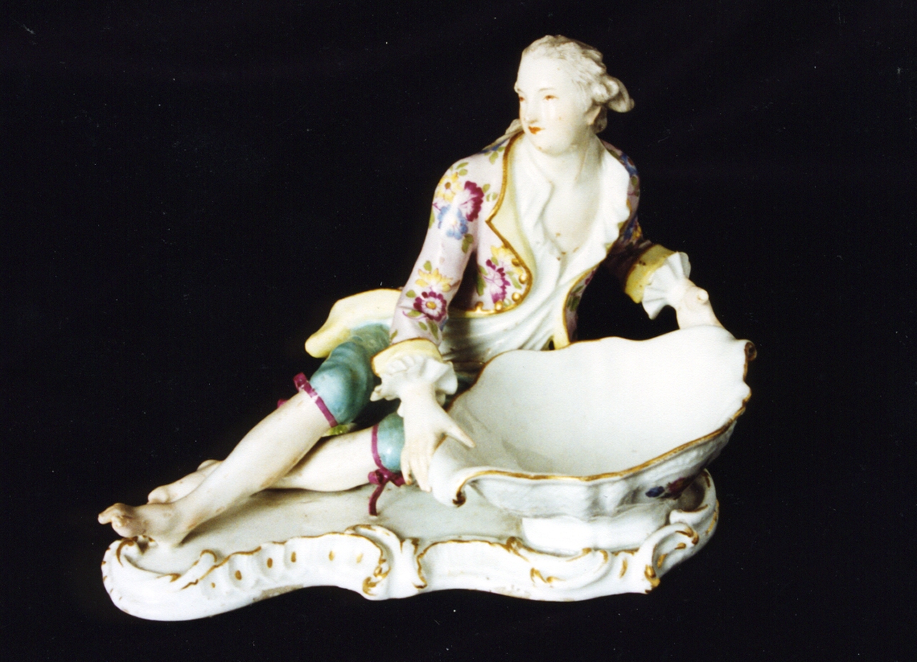 figura maschile seduta (saliera) - manifattura di Meissen (sec. XVIII)