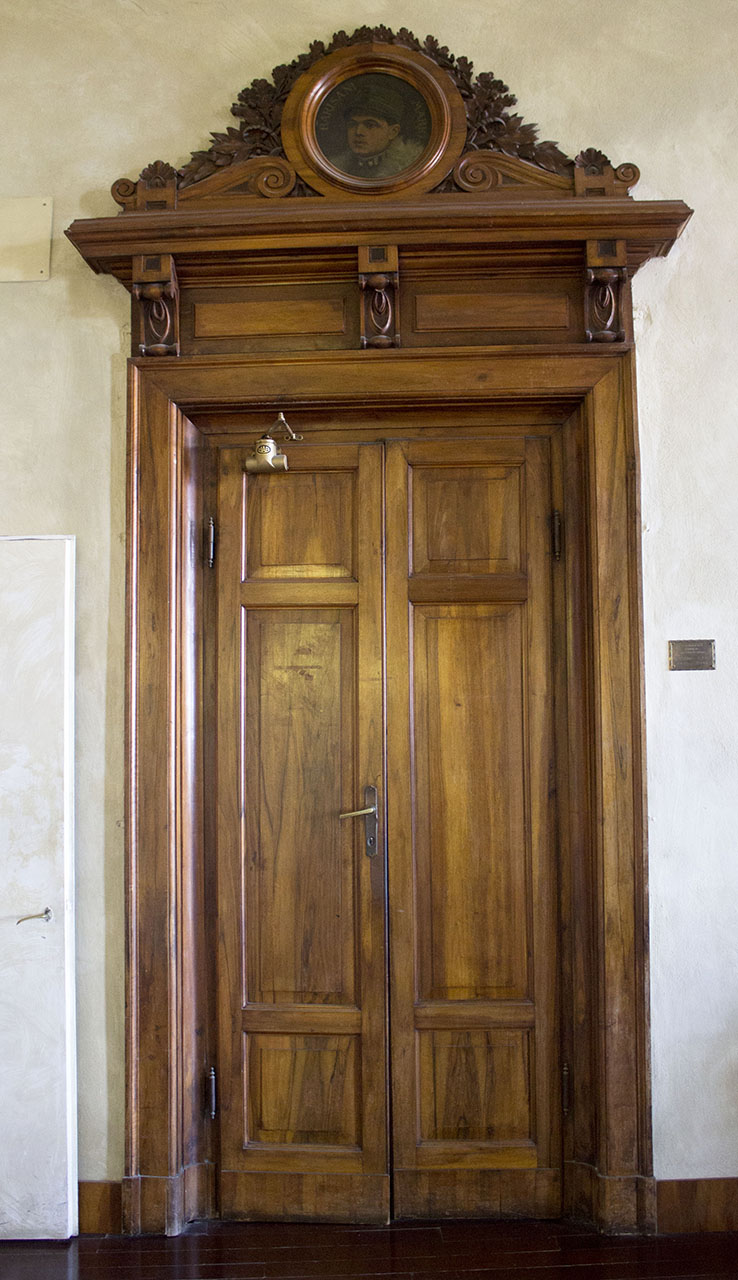 ritratto di Barisani Mario (porta - a due battenti, elemento di serie) di Antonio Turri (anni venti XX)