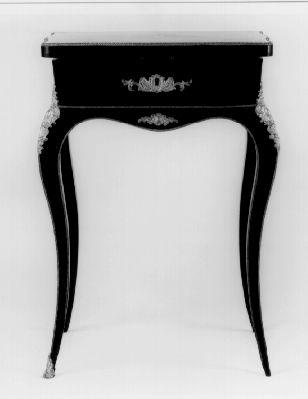 tavolino - a doppio ripiano - manifattura italiana (?) (prima metà sec. XIX)