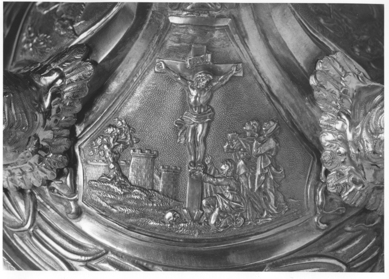 crocifissione di Cristo (decorazione plastica, elemento d'insieme) - bottega cuneese (prima metà sec. XIX)