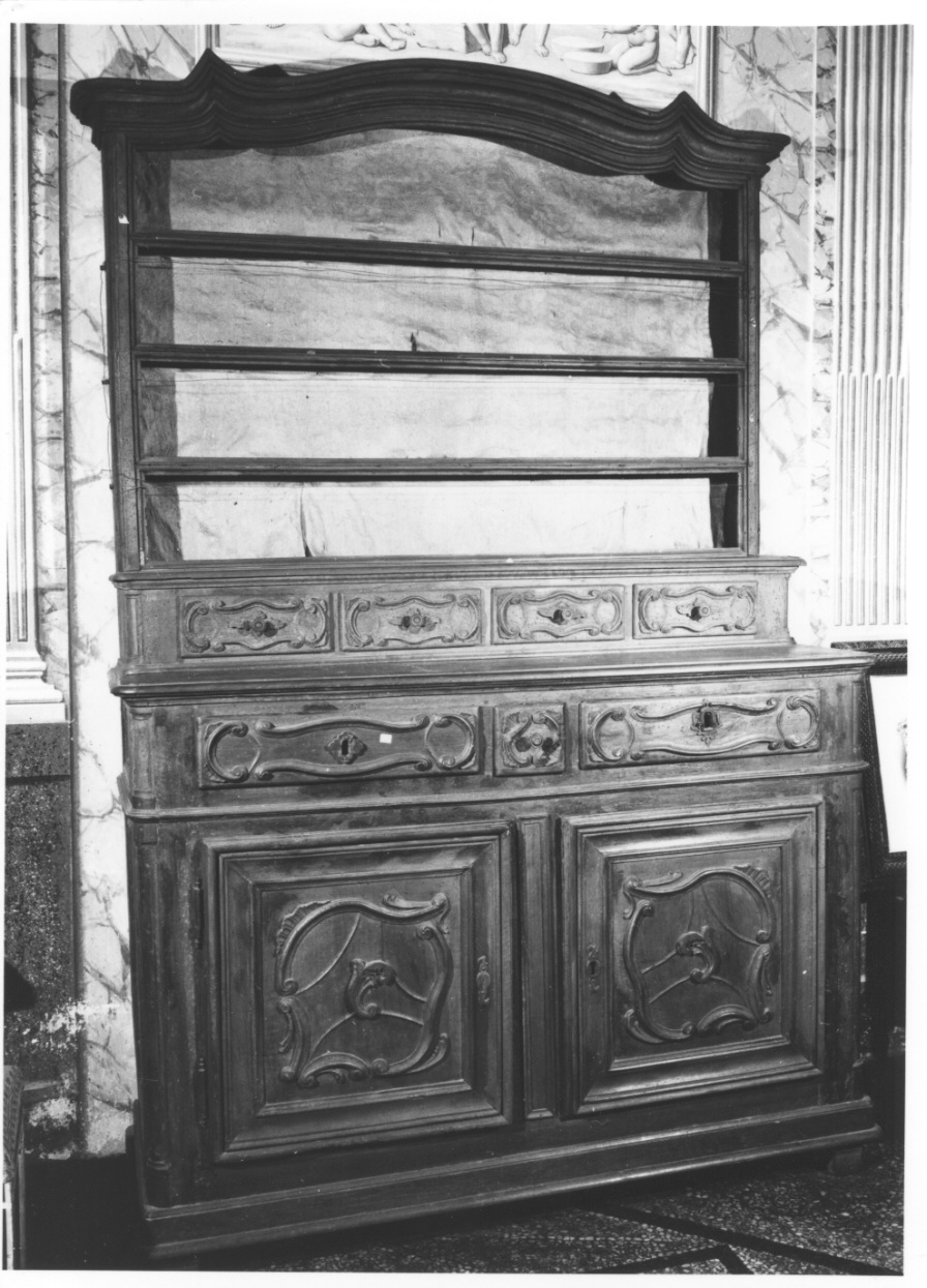 credenza, opera isolata - bottega piemontese (metà sec. XVIII)