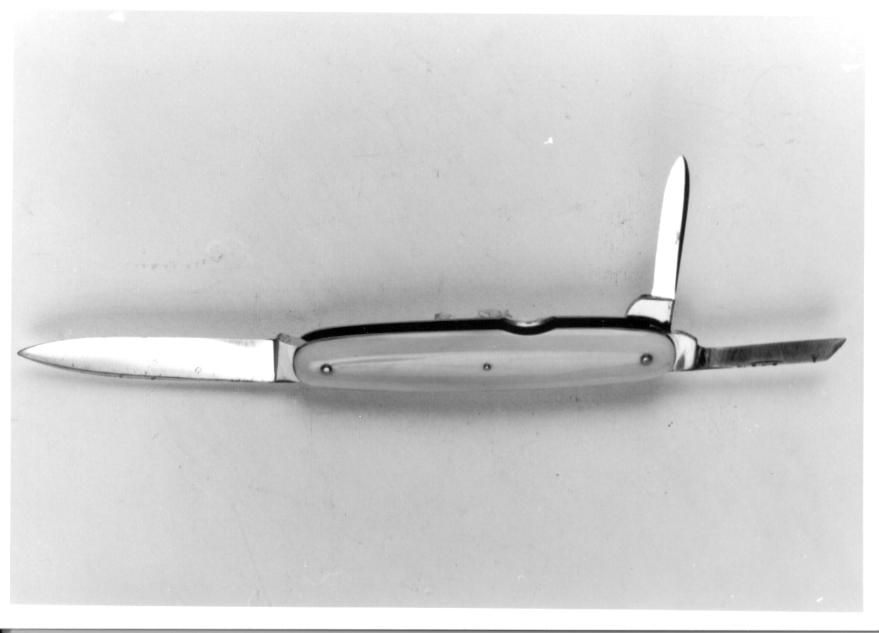 coltello, opera isolata - manifattura europea (fine/inizio secc. XIX/ XX)