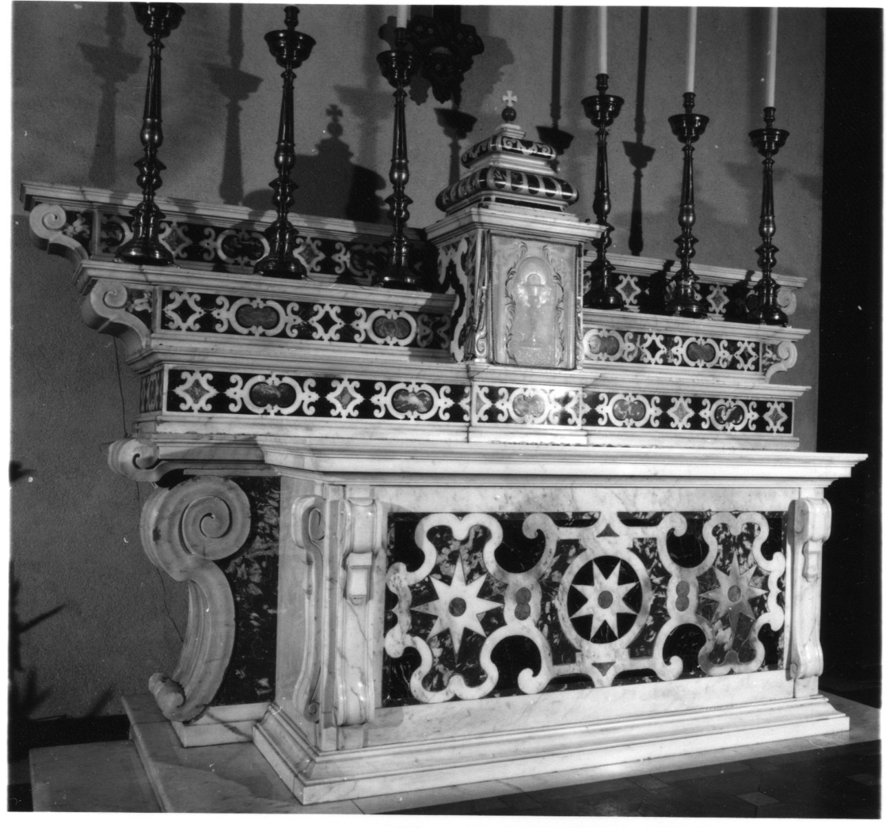 altare maggiore, opera isolata - ambito genovese (prima metà, seconda metà sec. XVII, sec. XX)