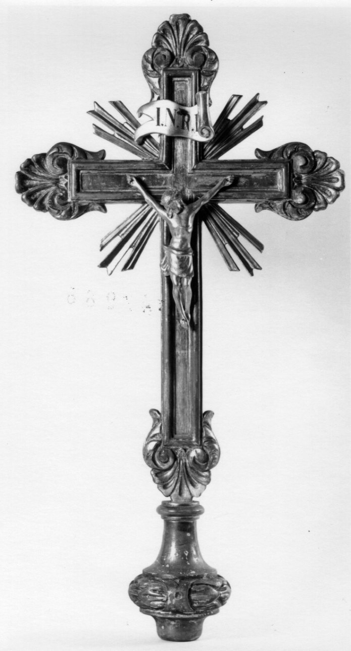 Cristo crocifisso dolente (croce processionale, opera isolata) - ambito astigiano (fine/inizio secc. XIX/ XX)