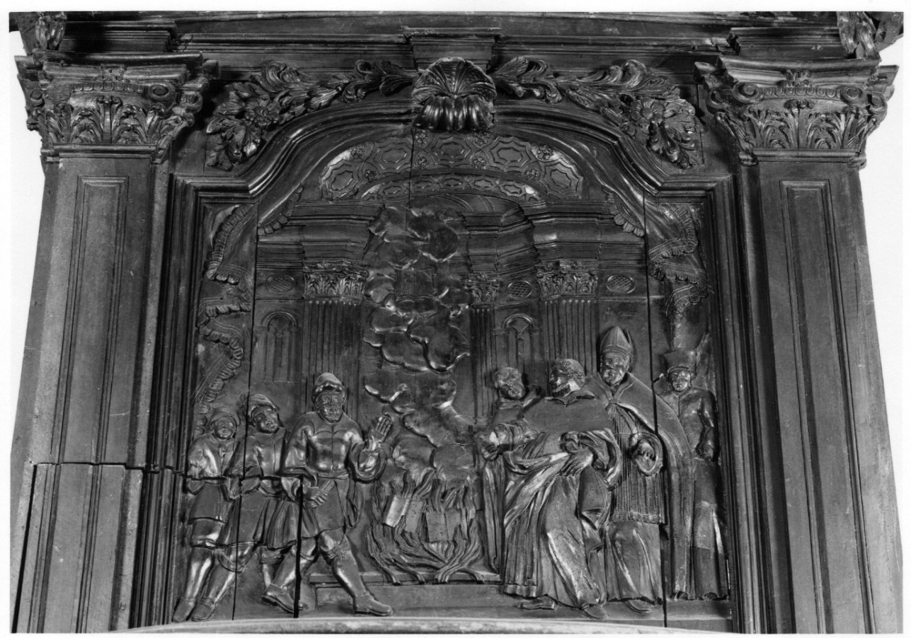 San Domenico e il rogo dei libri degli eretici albigesi (rilievo) - bottega piemontese (sec. XVII)