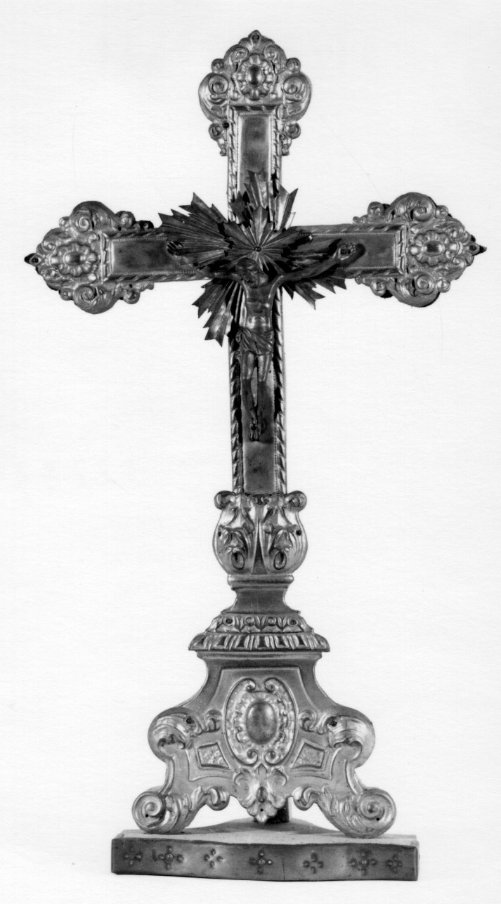 Cristo crocifisso (croce d'altare, opera isolata) - bottega ligure (seconda metà sec. XIX)