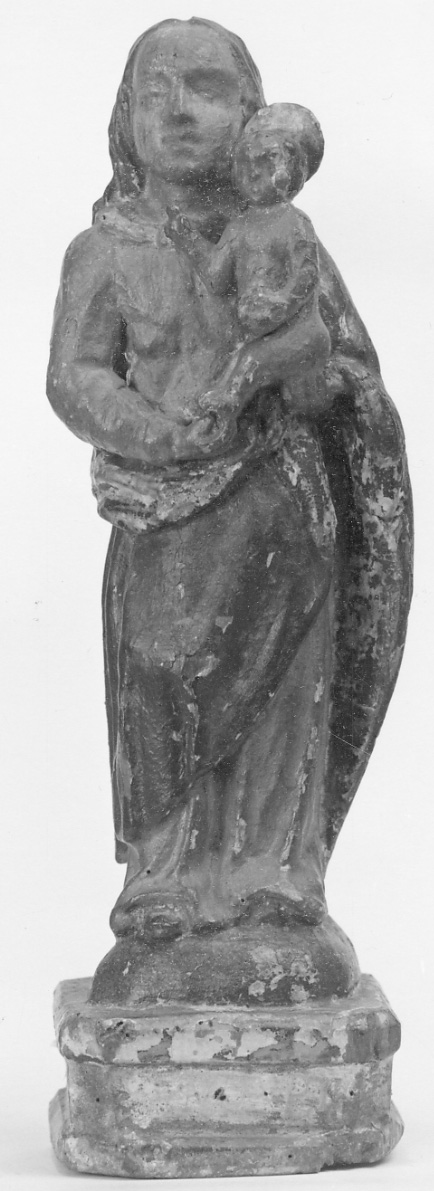 Madonna con Bambino (statuetta, opera isolata) - bottega savoiardo-piemontese (prima metà sec. XVII)