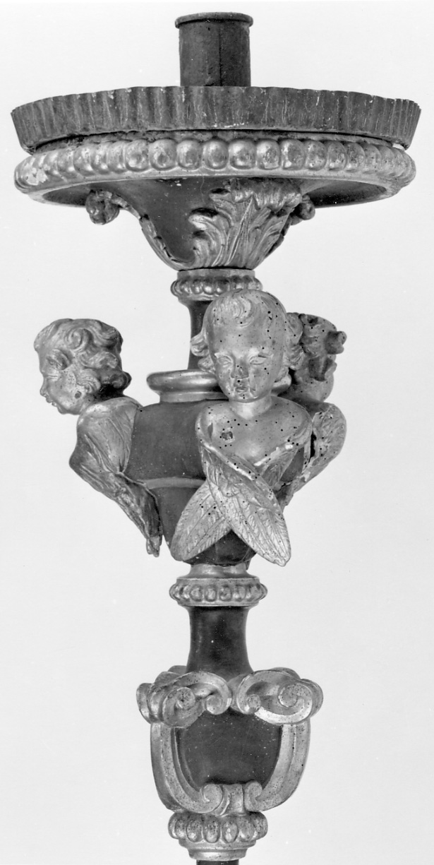 cherubini (candelabro portatile, opera isolata) - bottega savoiardo-piemontese (prima metà sec. XVIII)