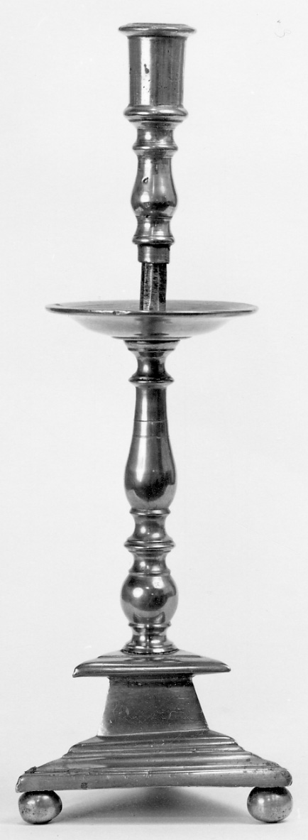 candeliere d'altare, opera isolata - bottega italiana (fine/inizio secc. XIX/ XX)