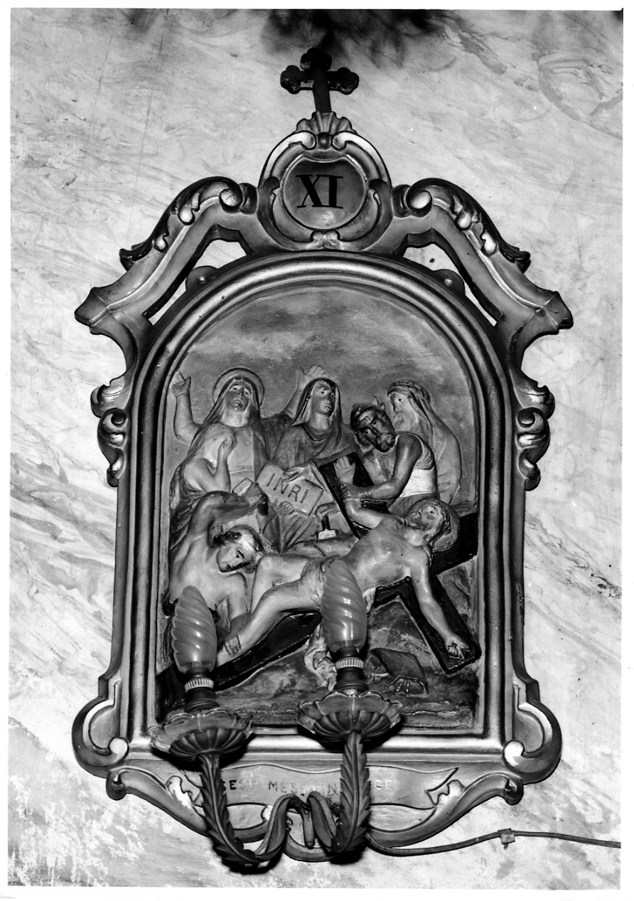 stazione XI: Gesù inchiodato alla croce (rilievo, elemento d'insieme) - manifattura italiana (ultimo quarto sec. XVIII)